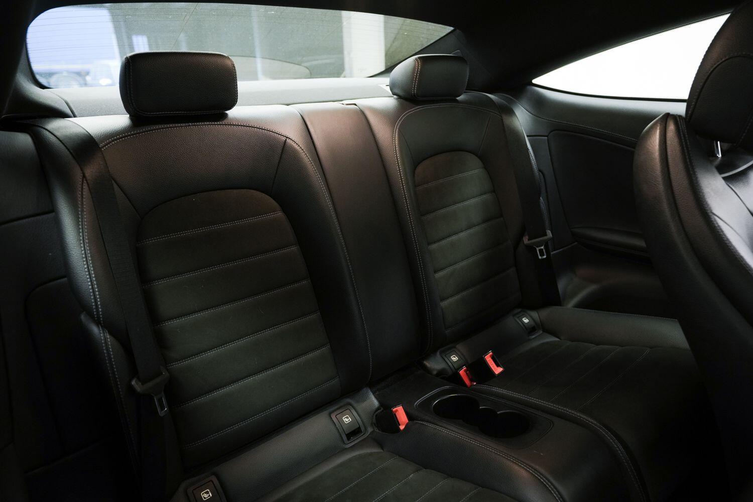 Mercedes-Benz C Class view 11