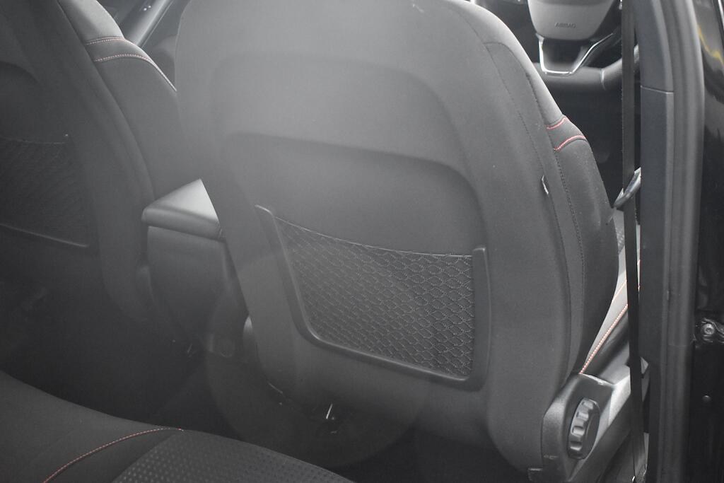 Ford Focus view 28