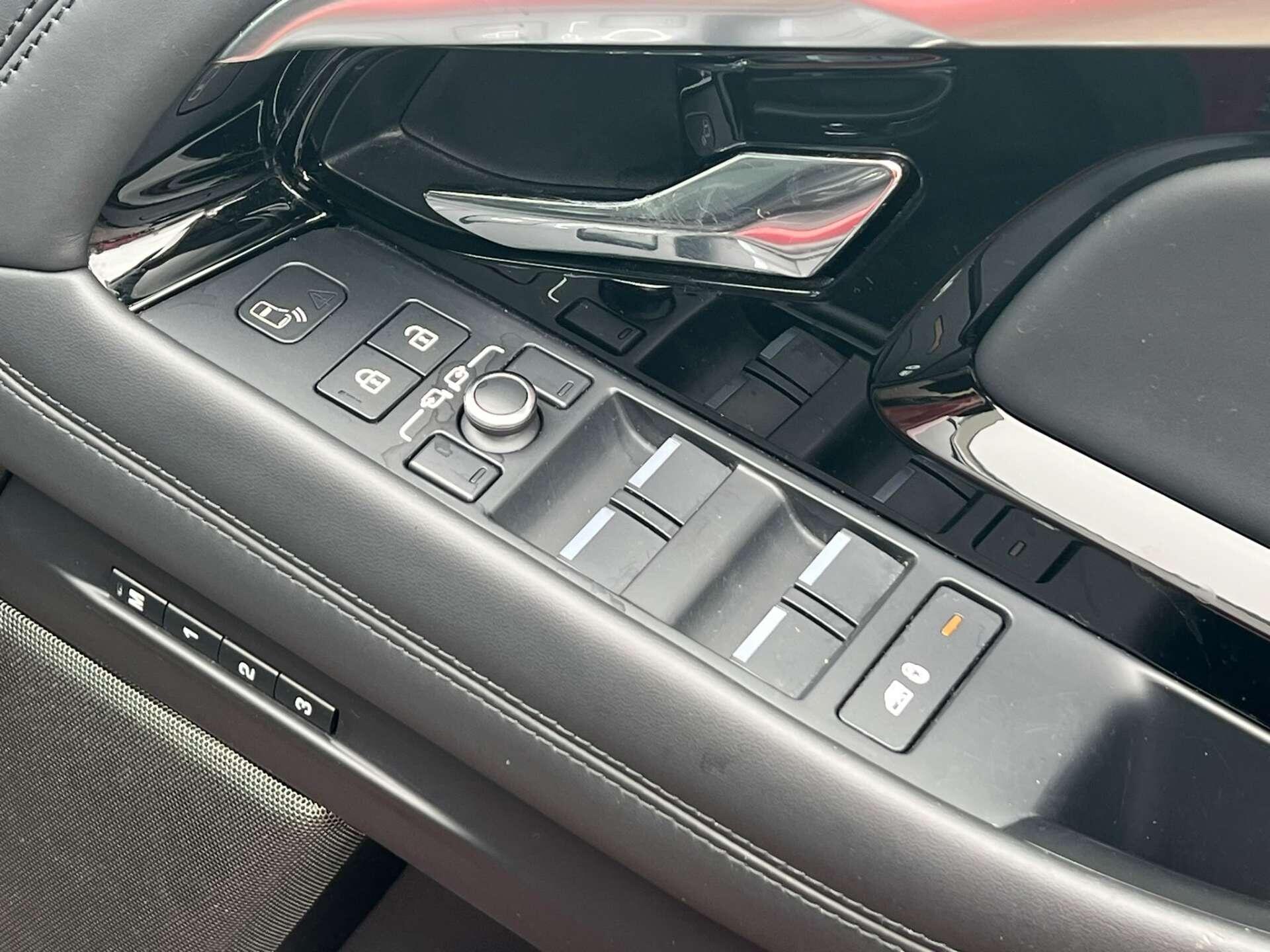 Land Rover Range Rover Evoque view 48