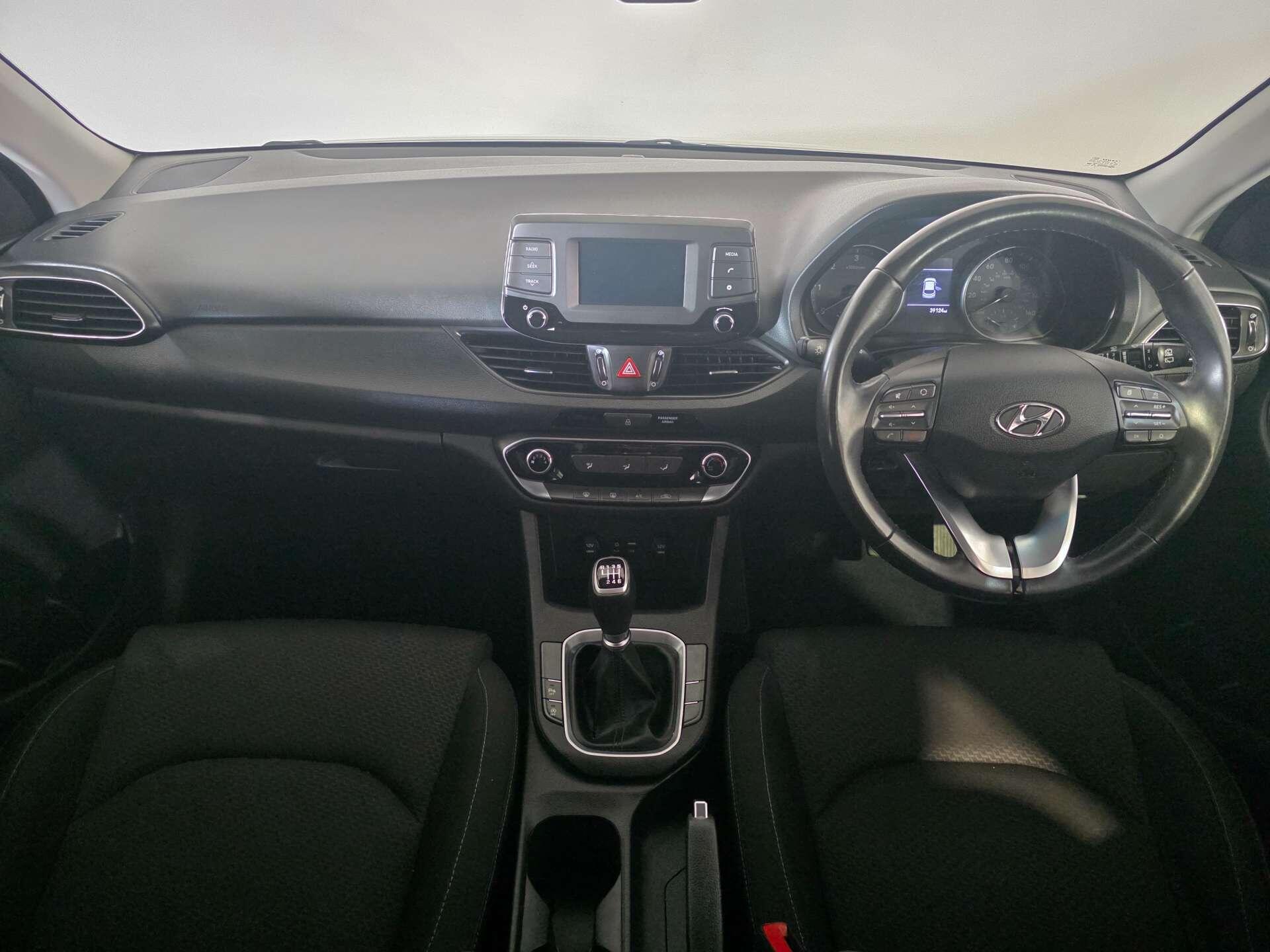 Hyundai I30 view 9