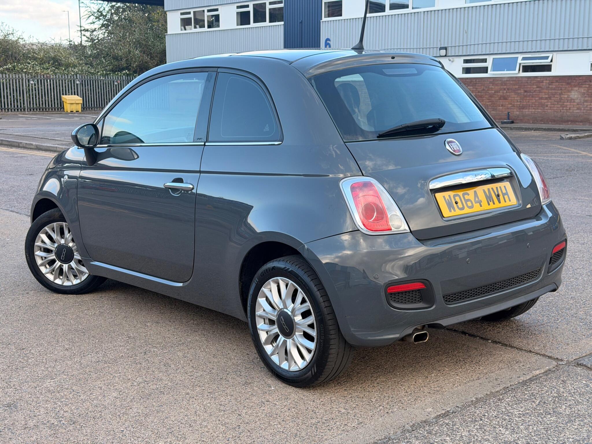Fiat 500 view 12