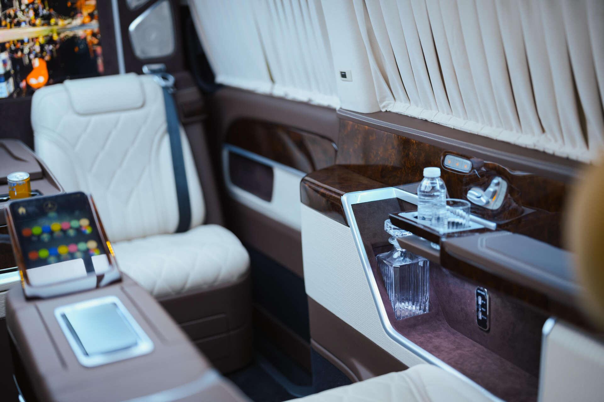 Mercedes-Benz V Class view 6