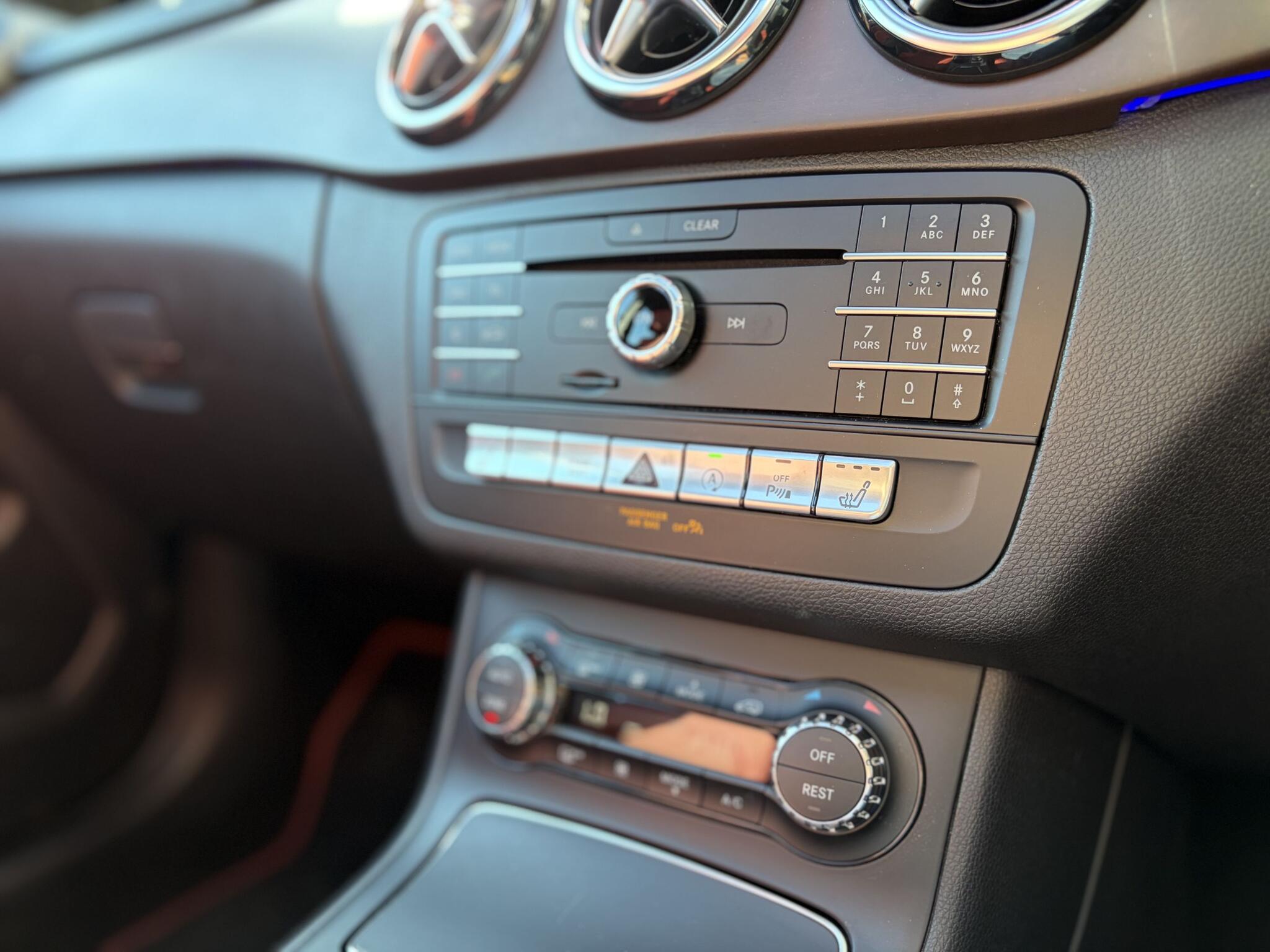 Mercedes-Benz B-Class view 23