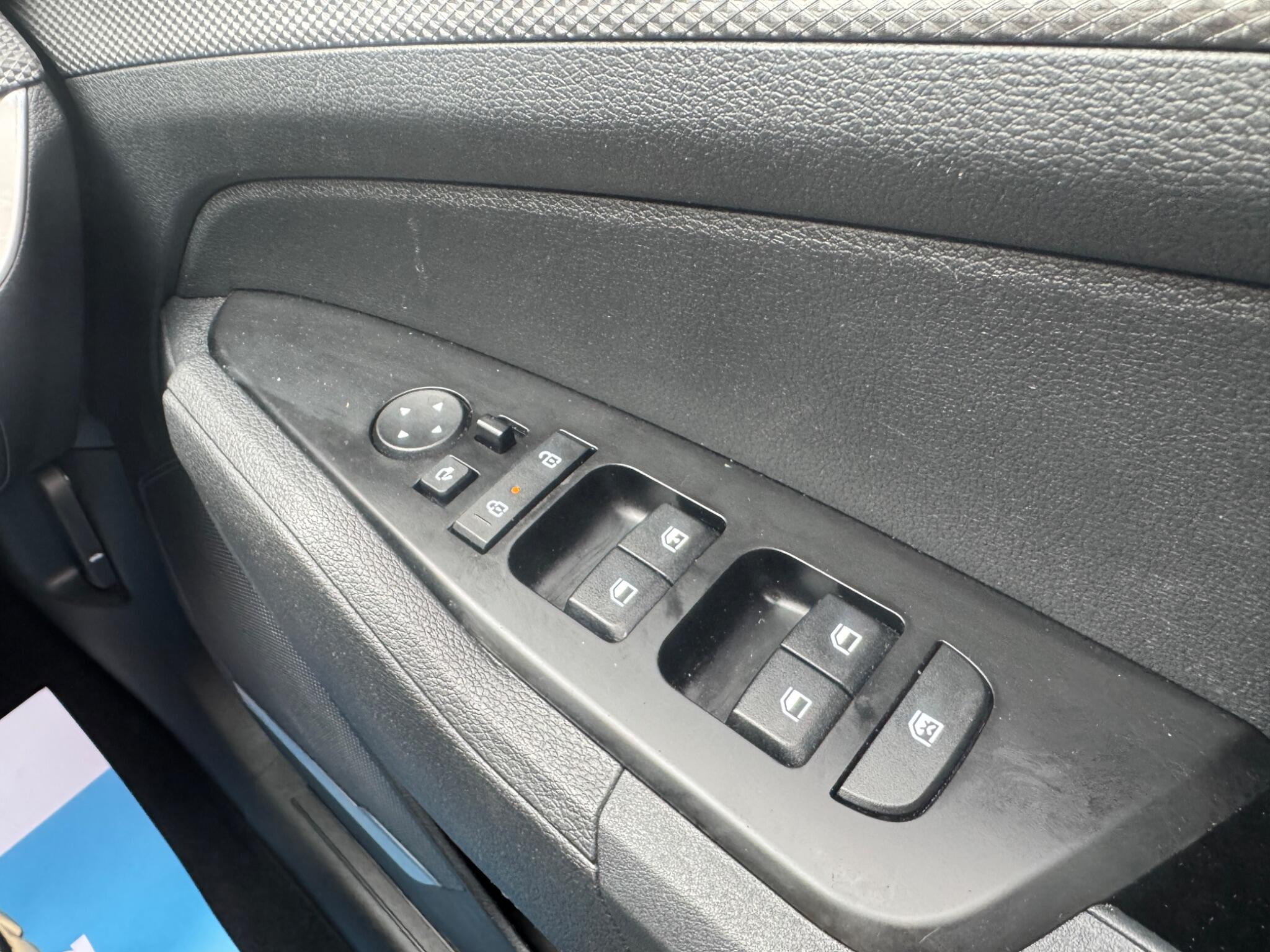 Kia Sportage view 48