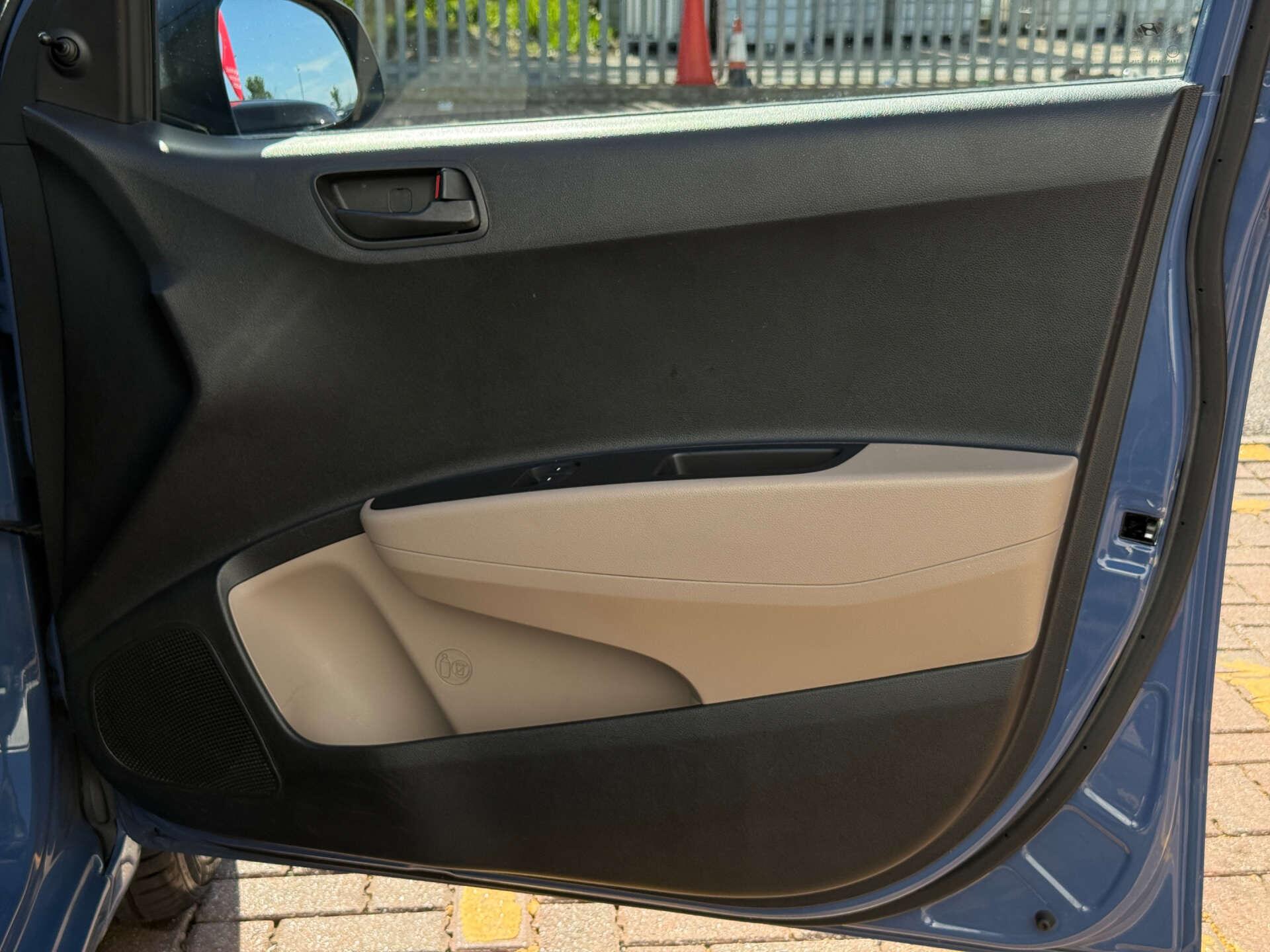 Hyundai I10 view 20