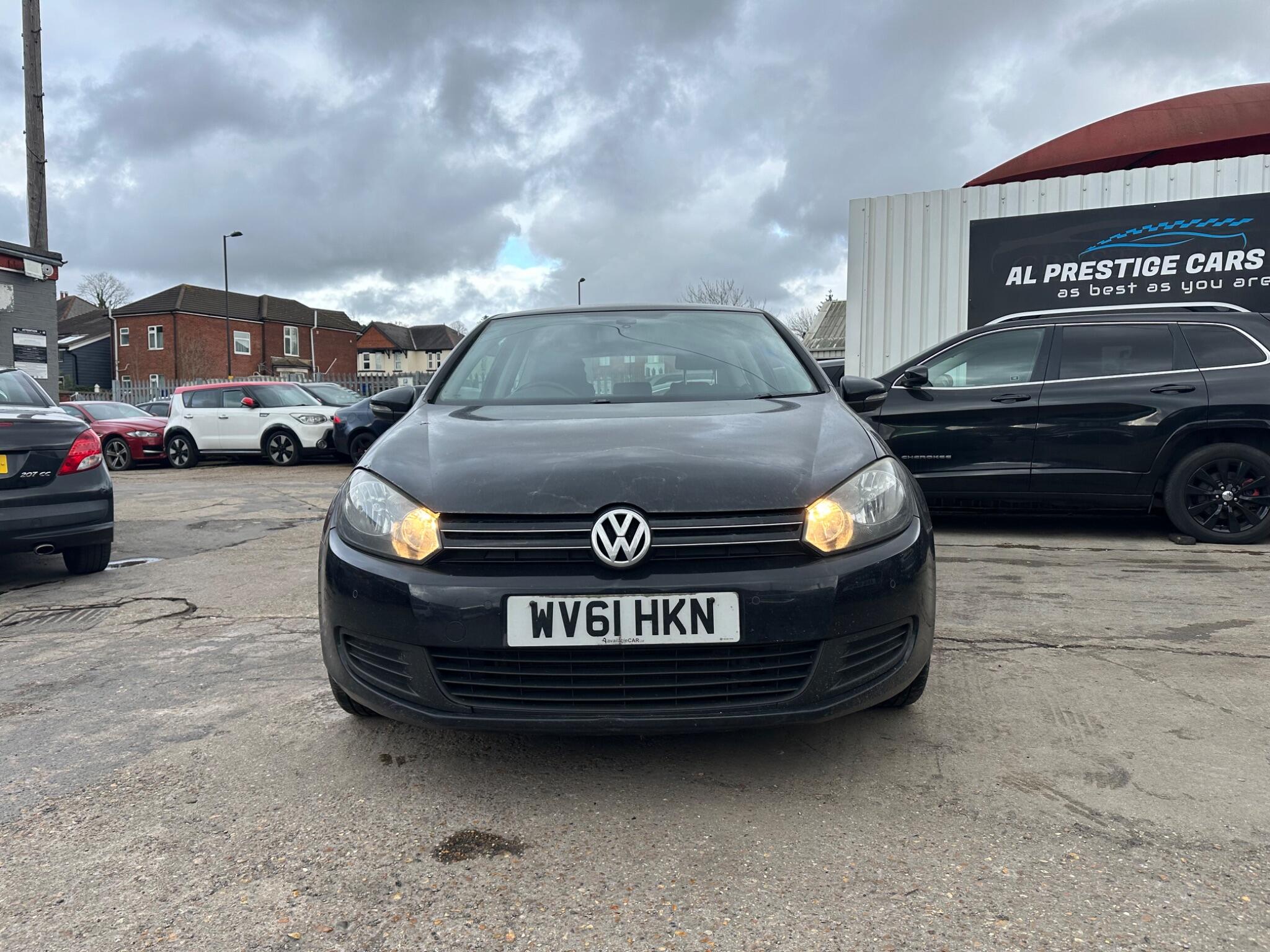 Volkswagen Golf view 6