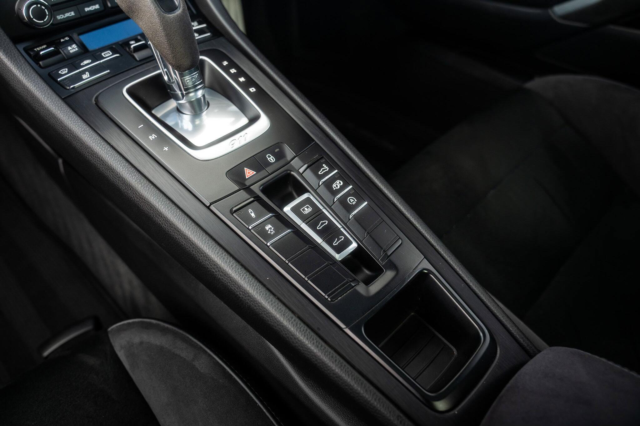 Porsche 911 view 49