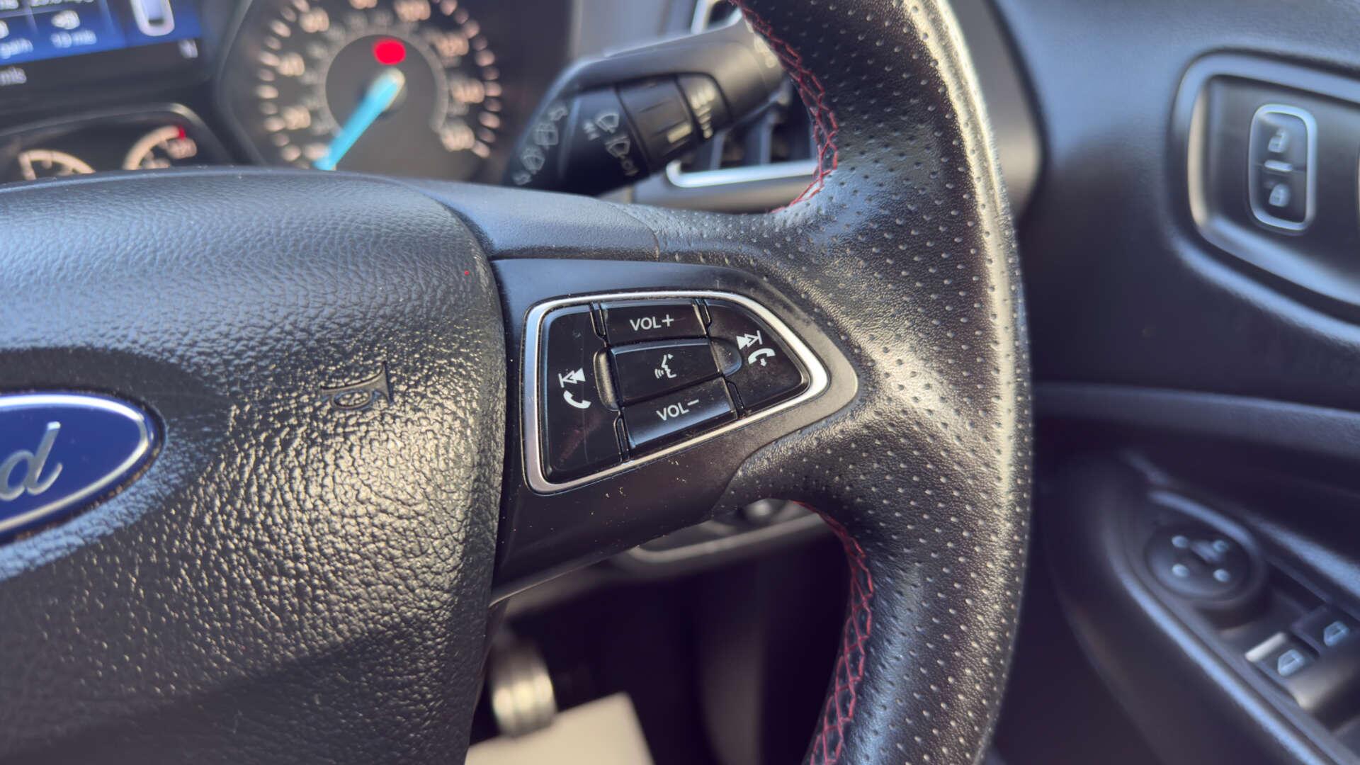 Ford Kuga view 18
