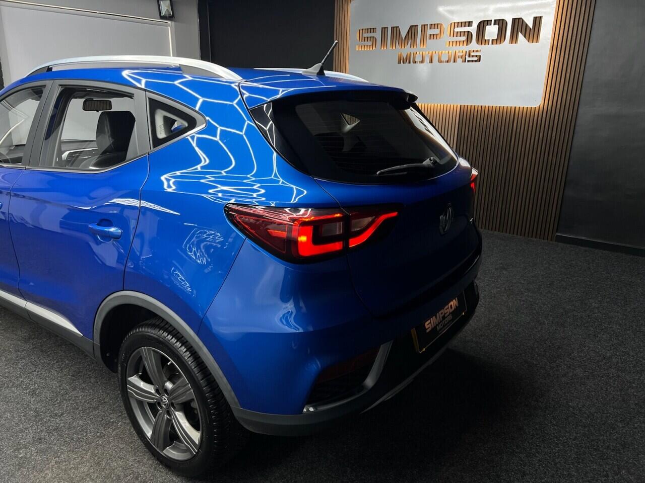 MG ZS view 8