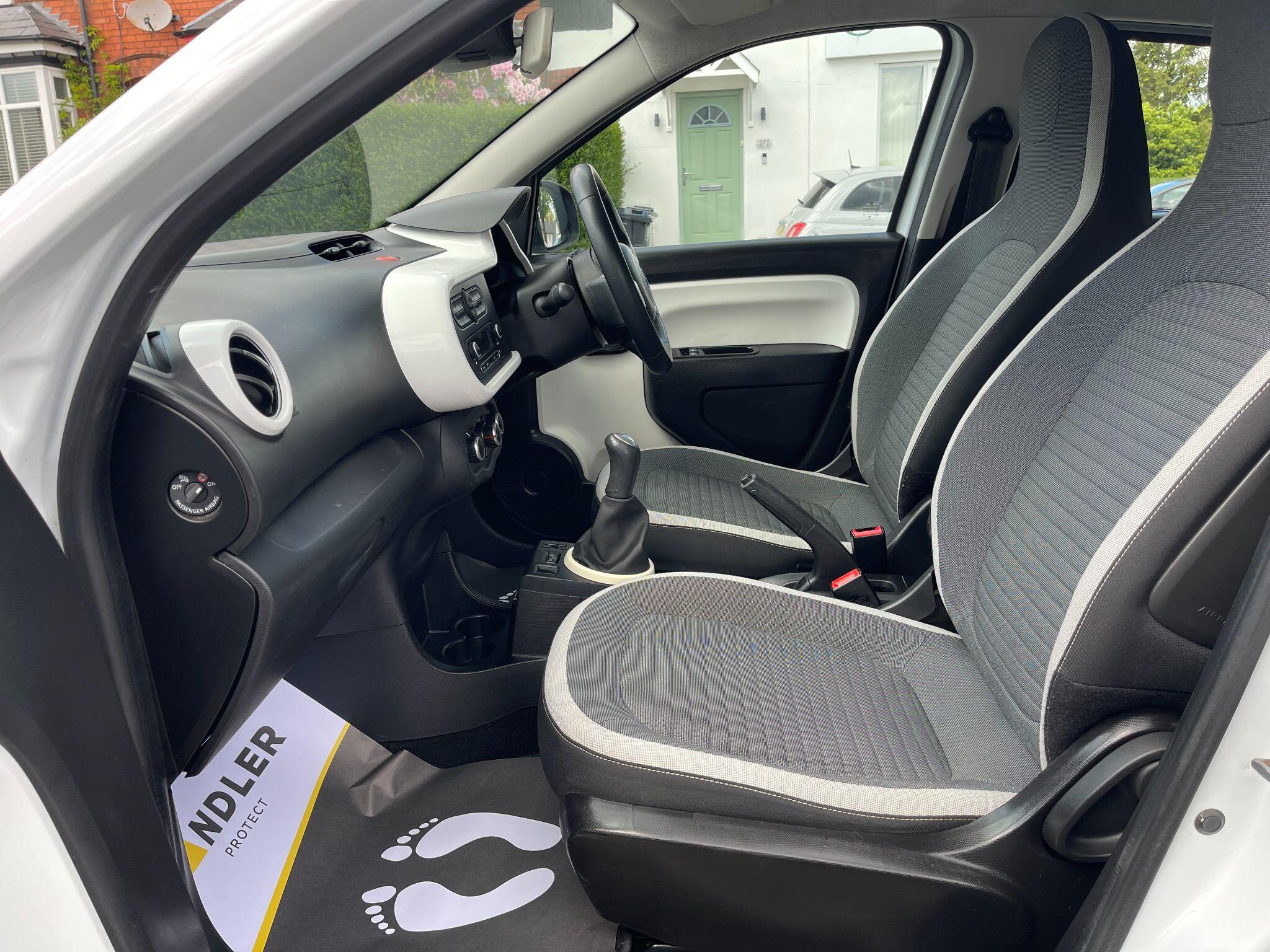 Renault Twingo view 31