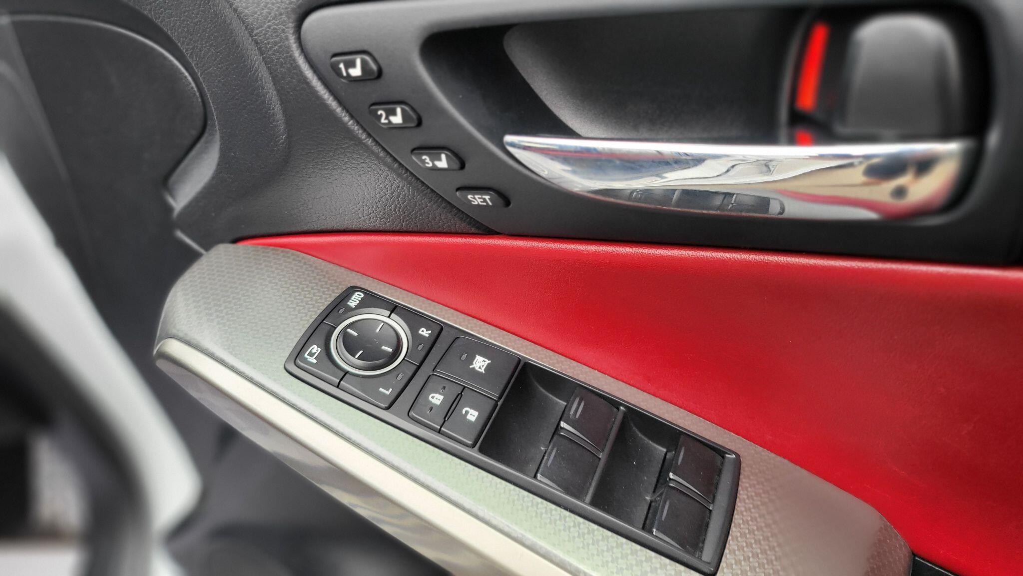 Lexus Is view 39