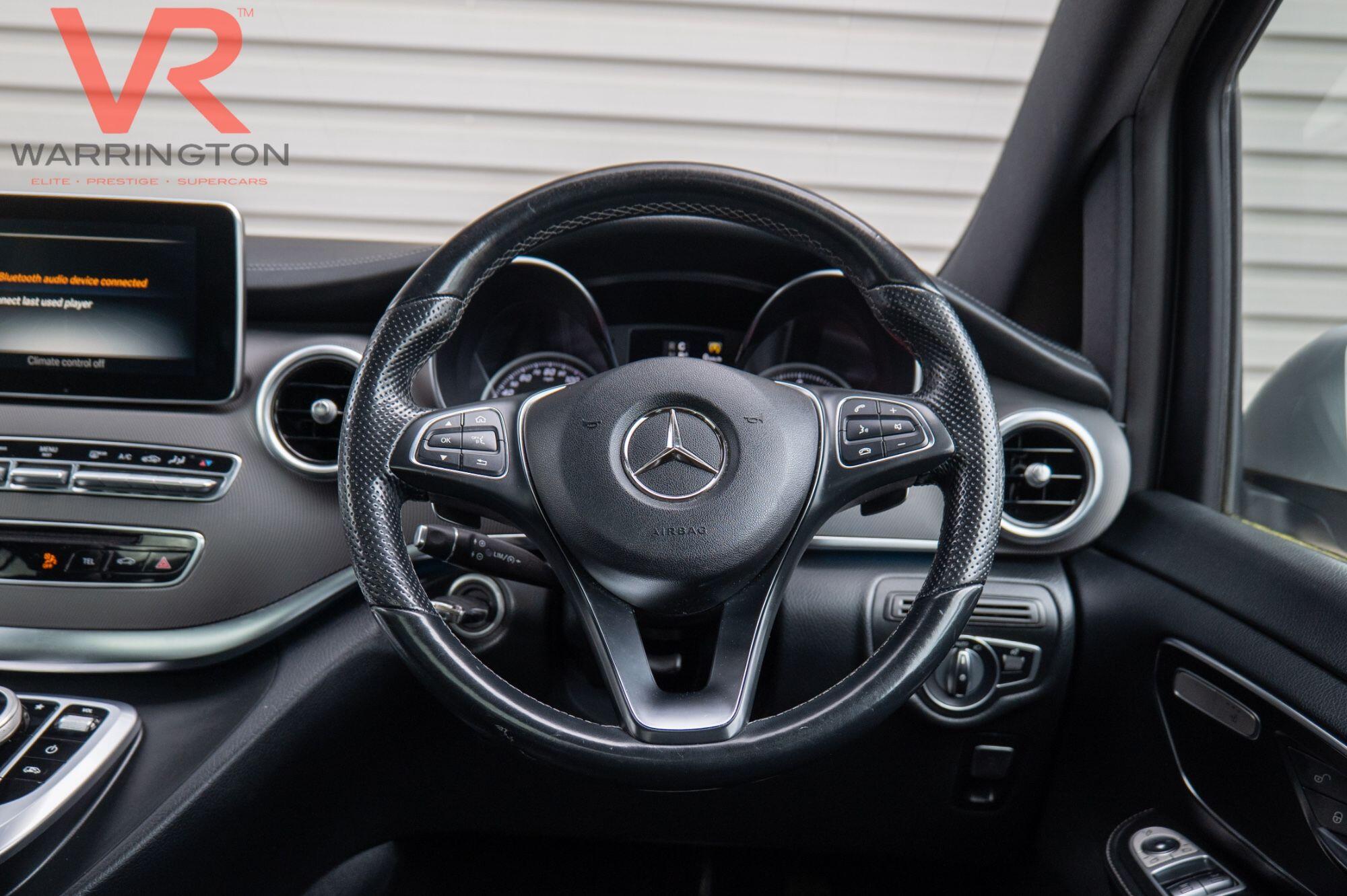 Mercedes-Benz V Class view 9