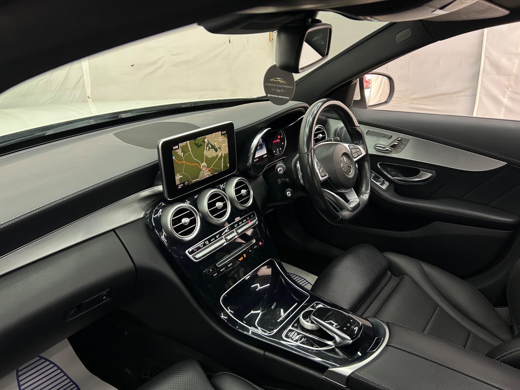 Mercedes-Benz C Class view 16