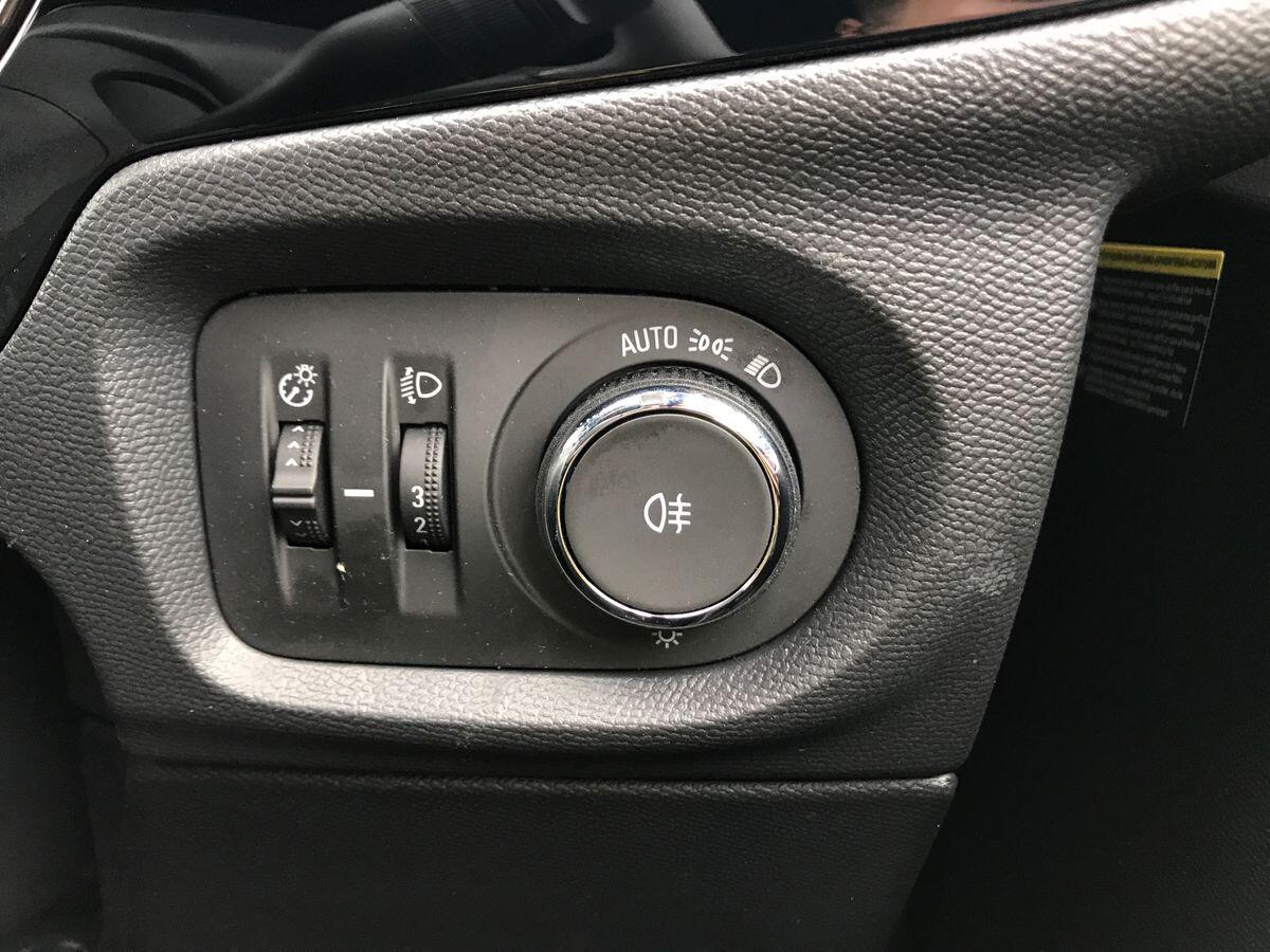Vauxhall Corsa view 25