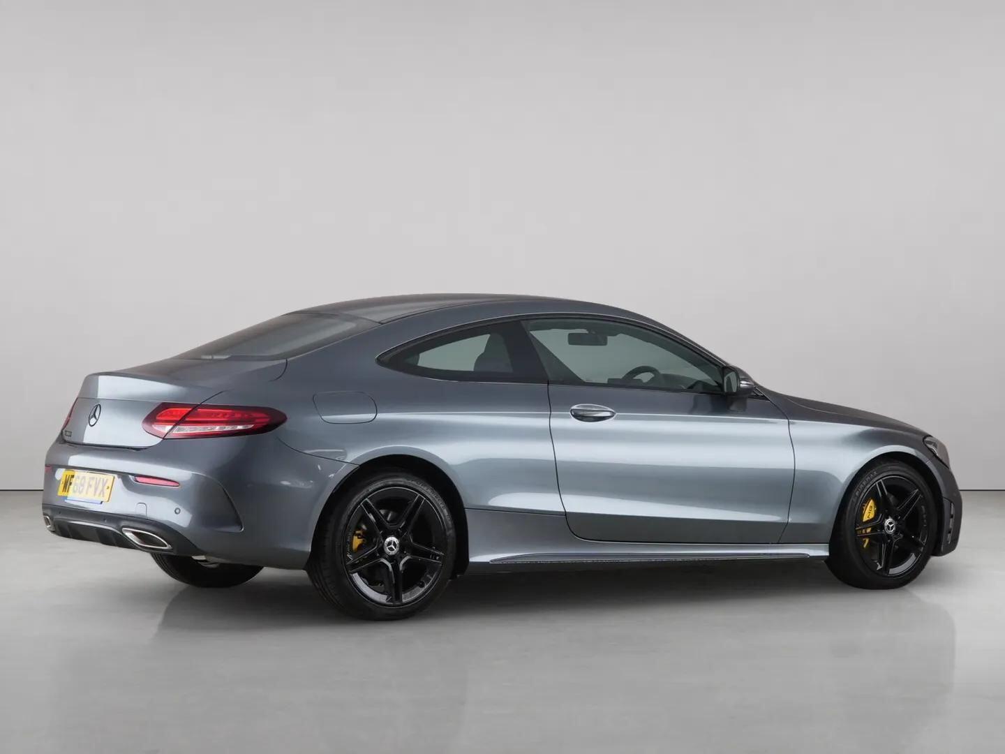 Mercedes-Benz C-Class view 8