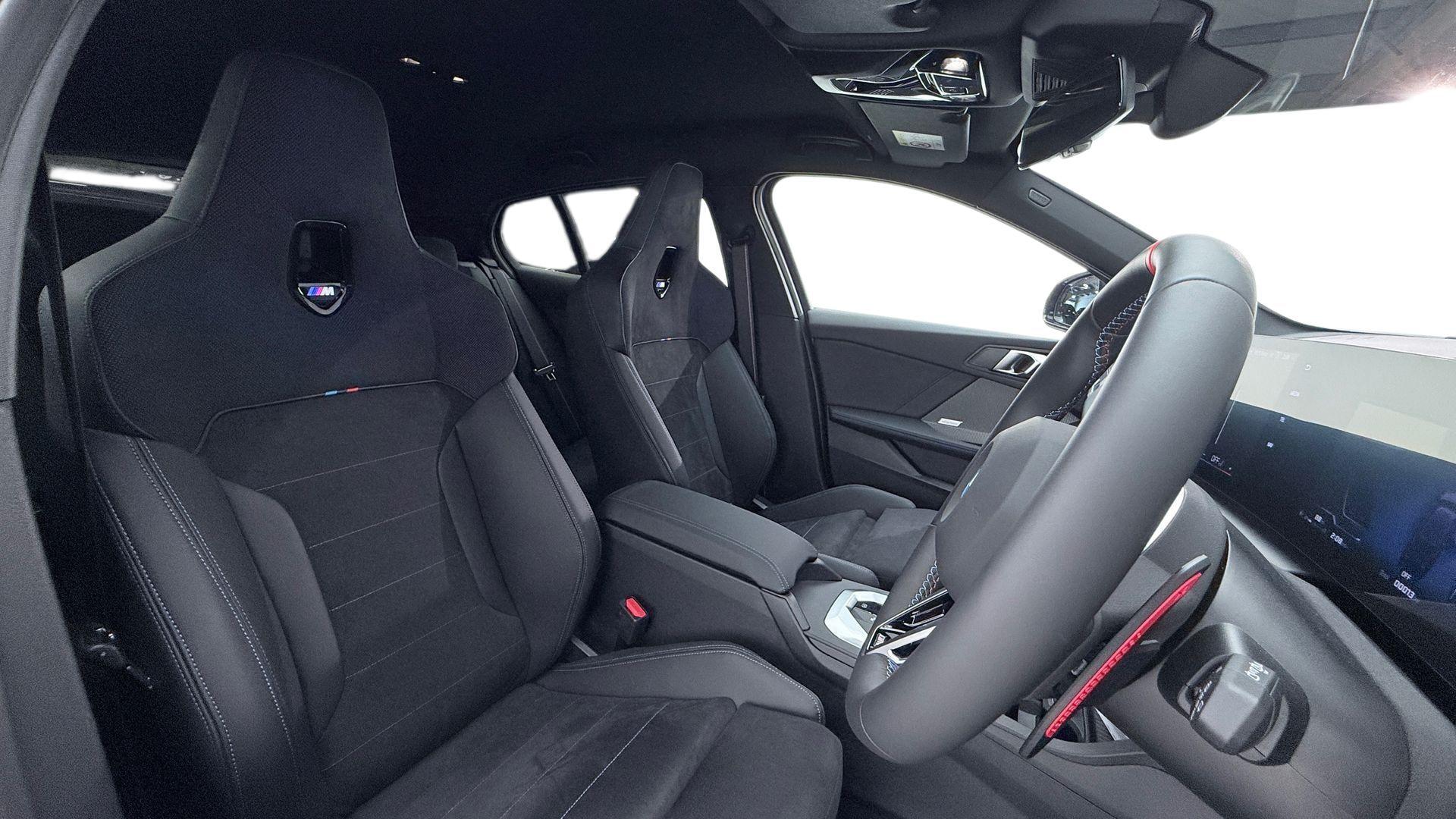 BMW 1 Series view 11