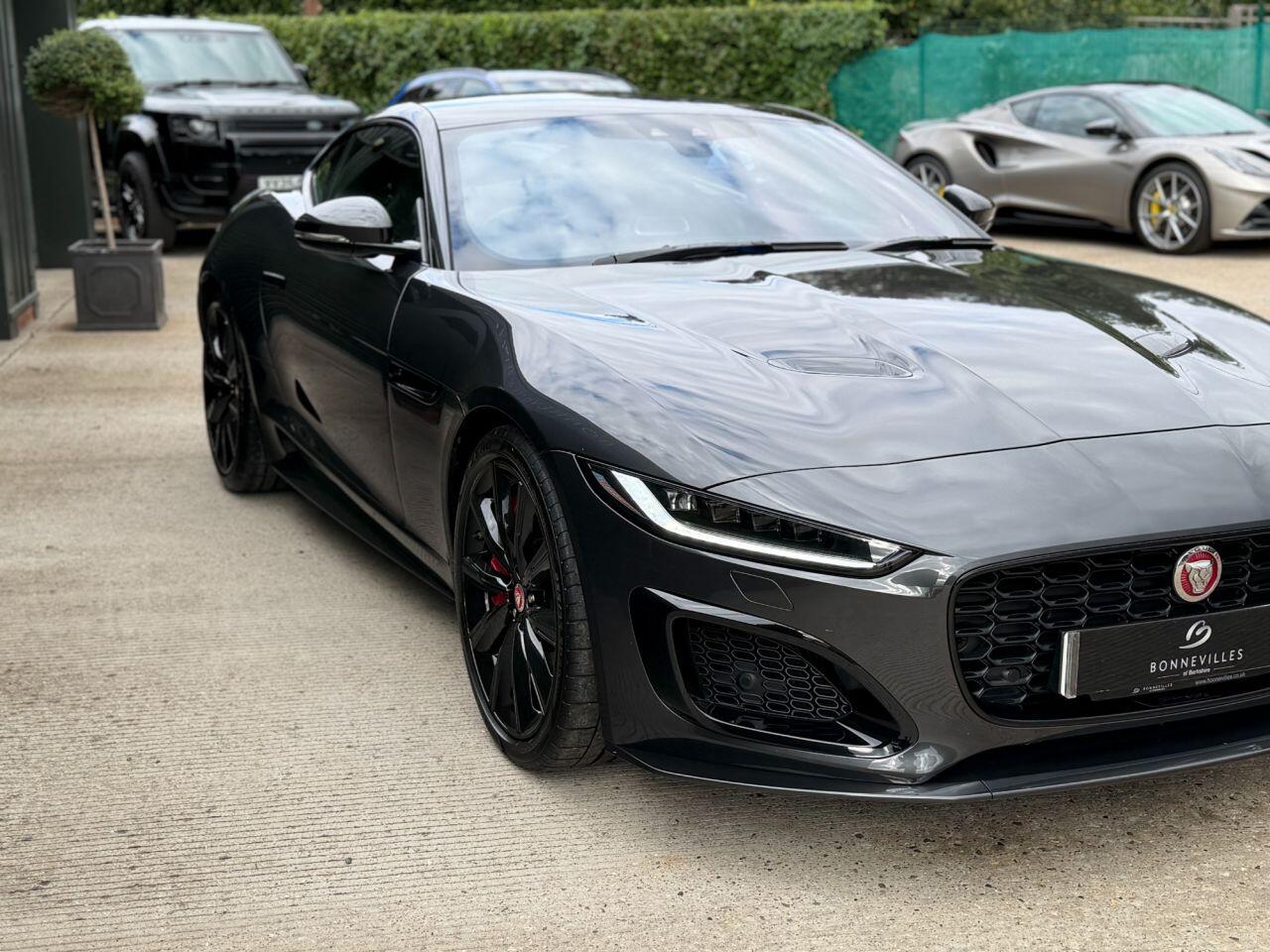 Jaguar F-Type view 10