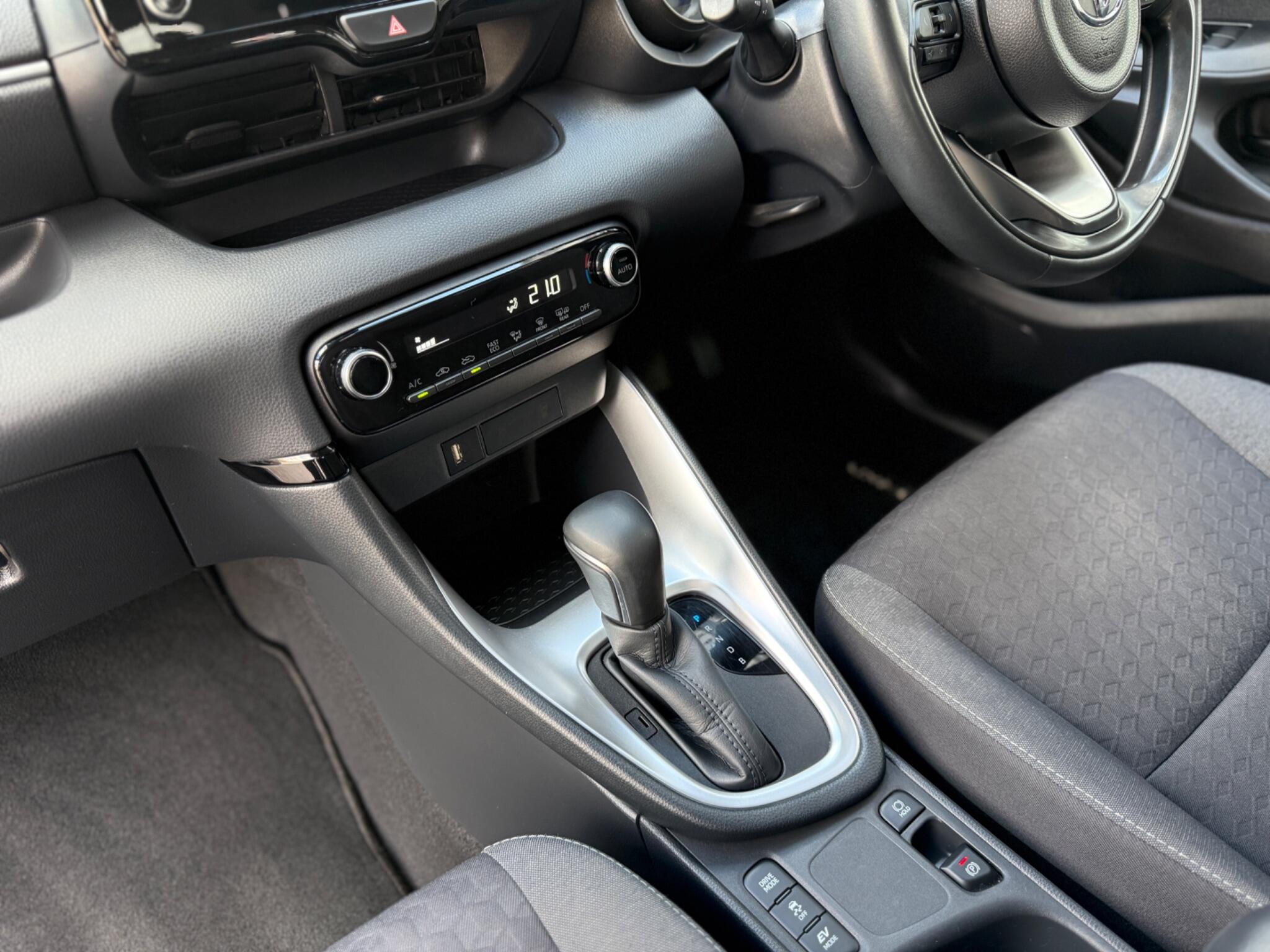 Toyota Yaris view 47