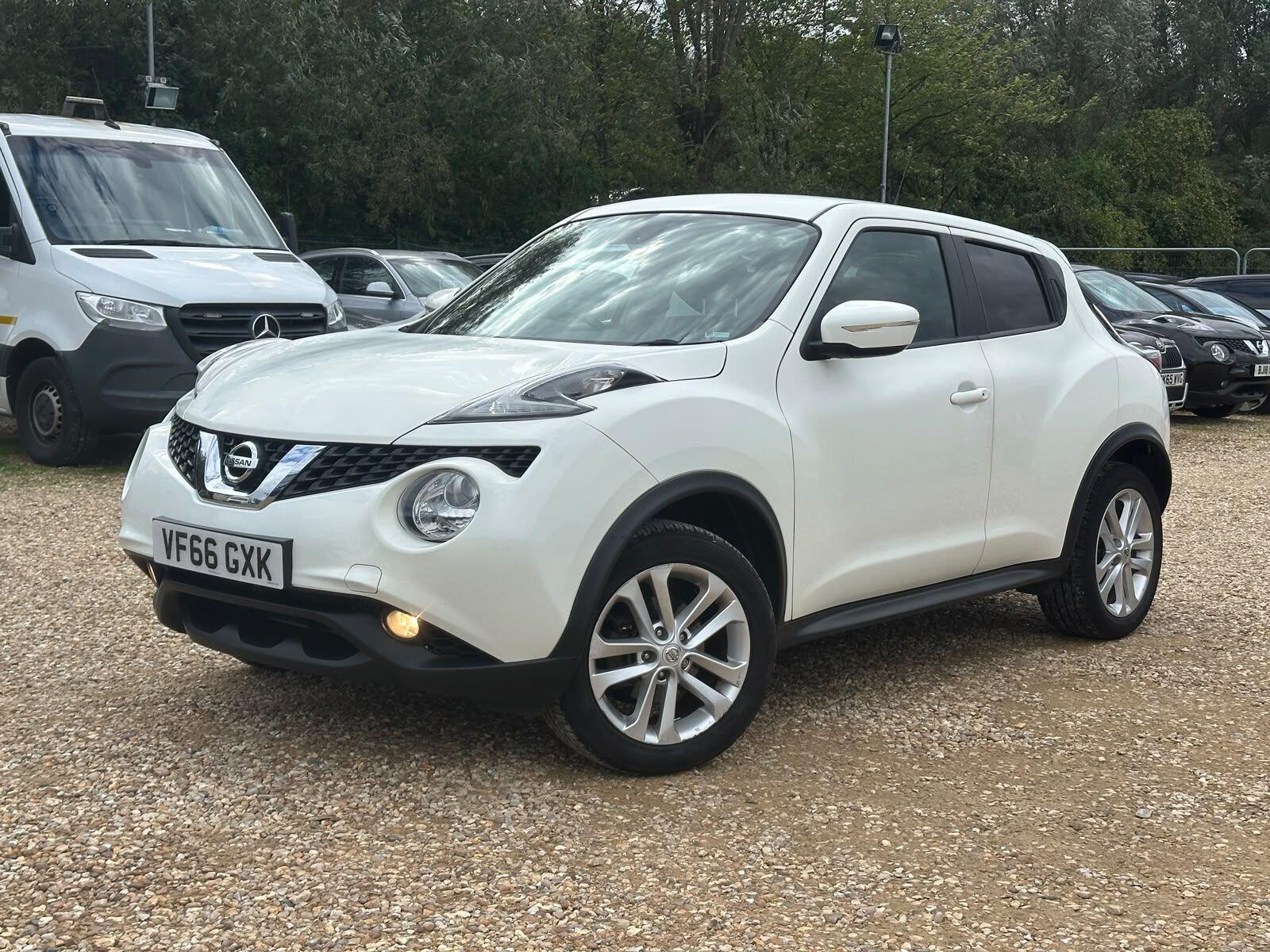 Nissan Juke view 2