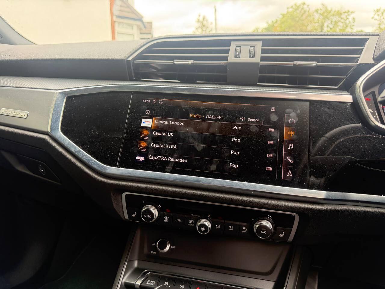 Audi Q3 view 46
