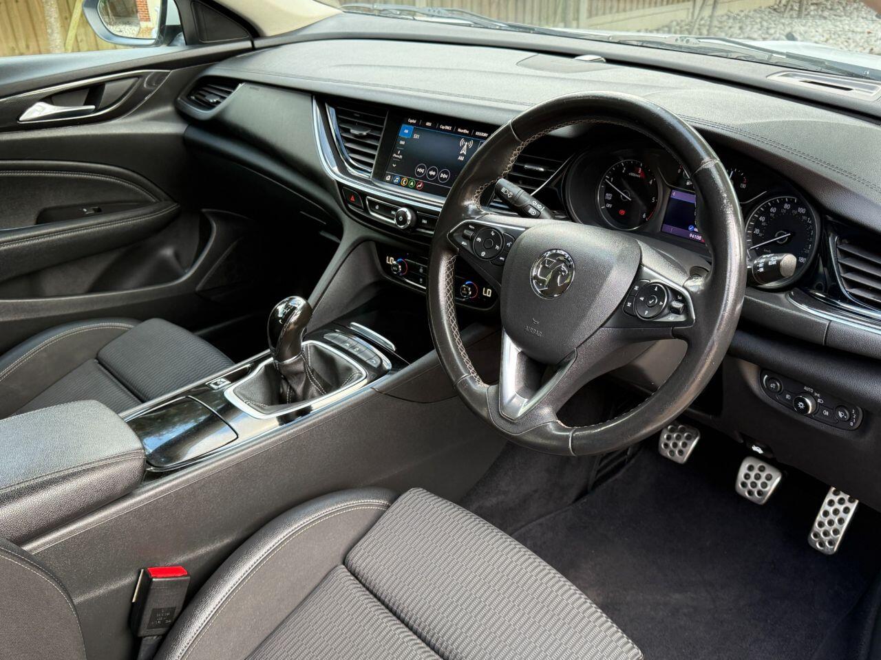 Vauxhall Insignia view 14