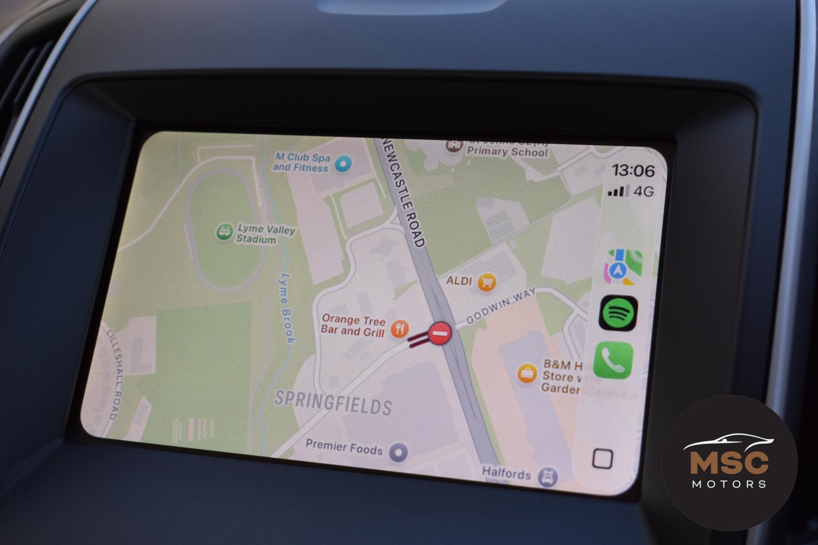 Ford Galaxy view 49