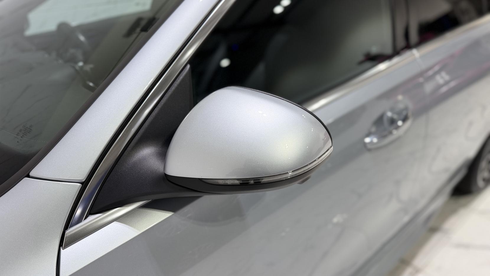 Mercedes-Benz C-Class view 50