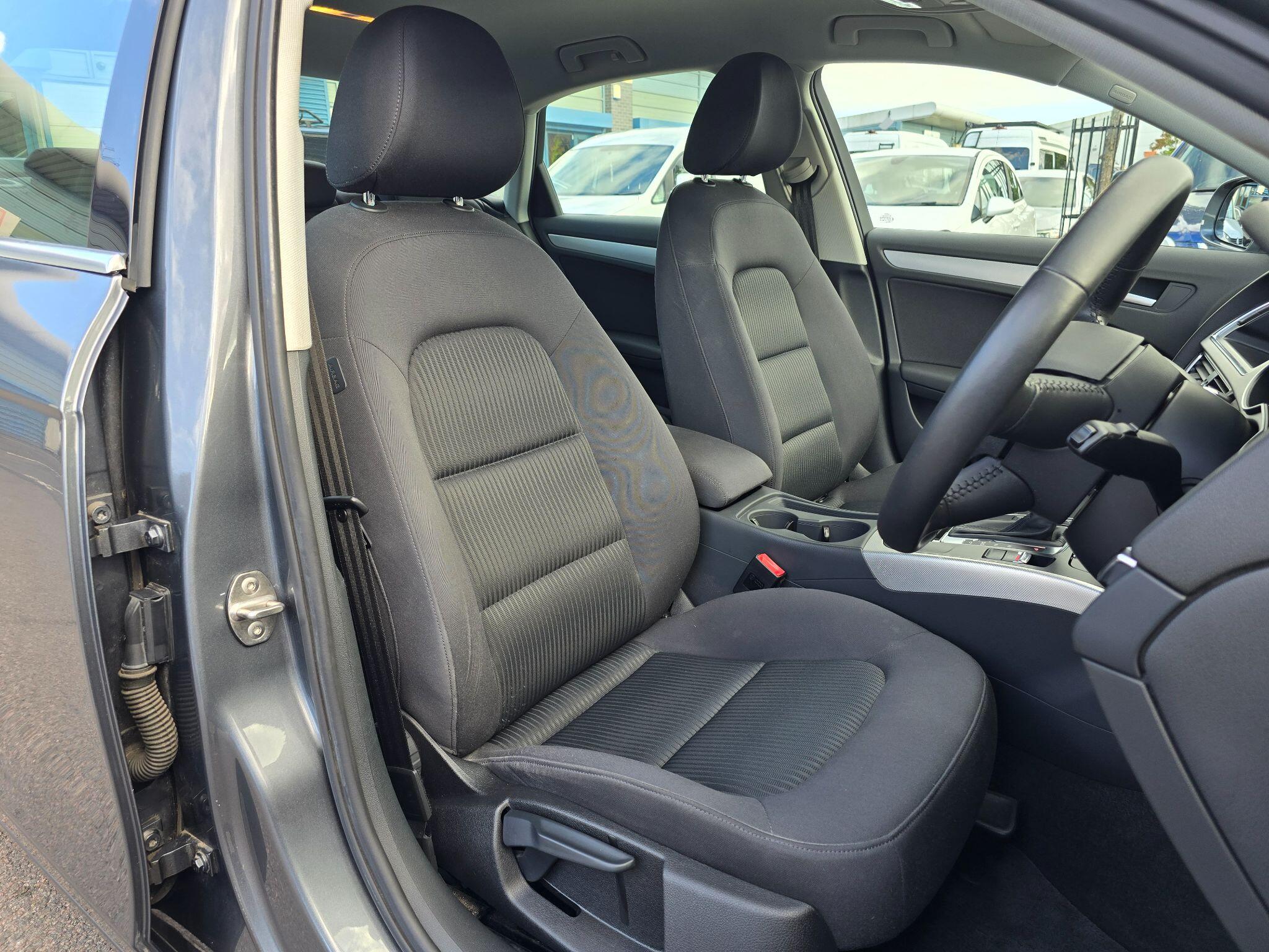 Audi A4 view 6