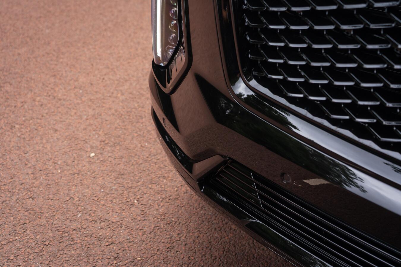 Cadillac Escalade view 4
