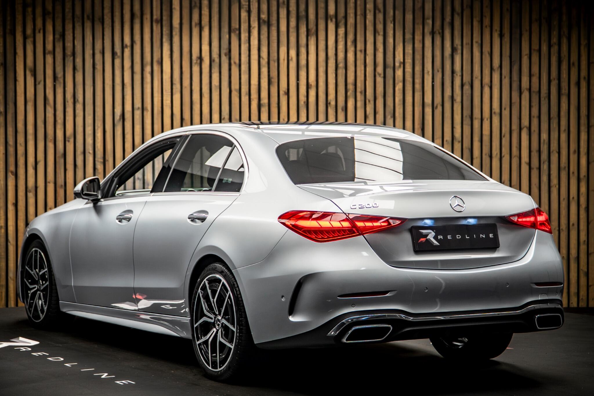 Mercedes-Benz C-Class view 3