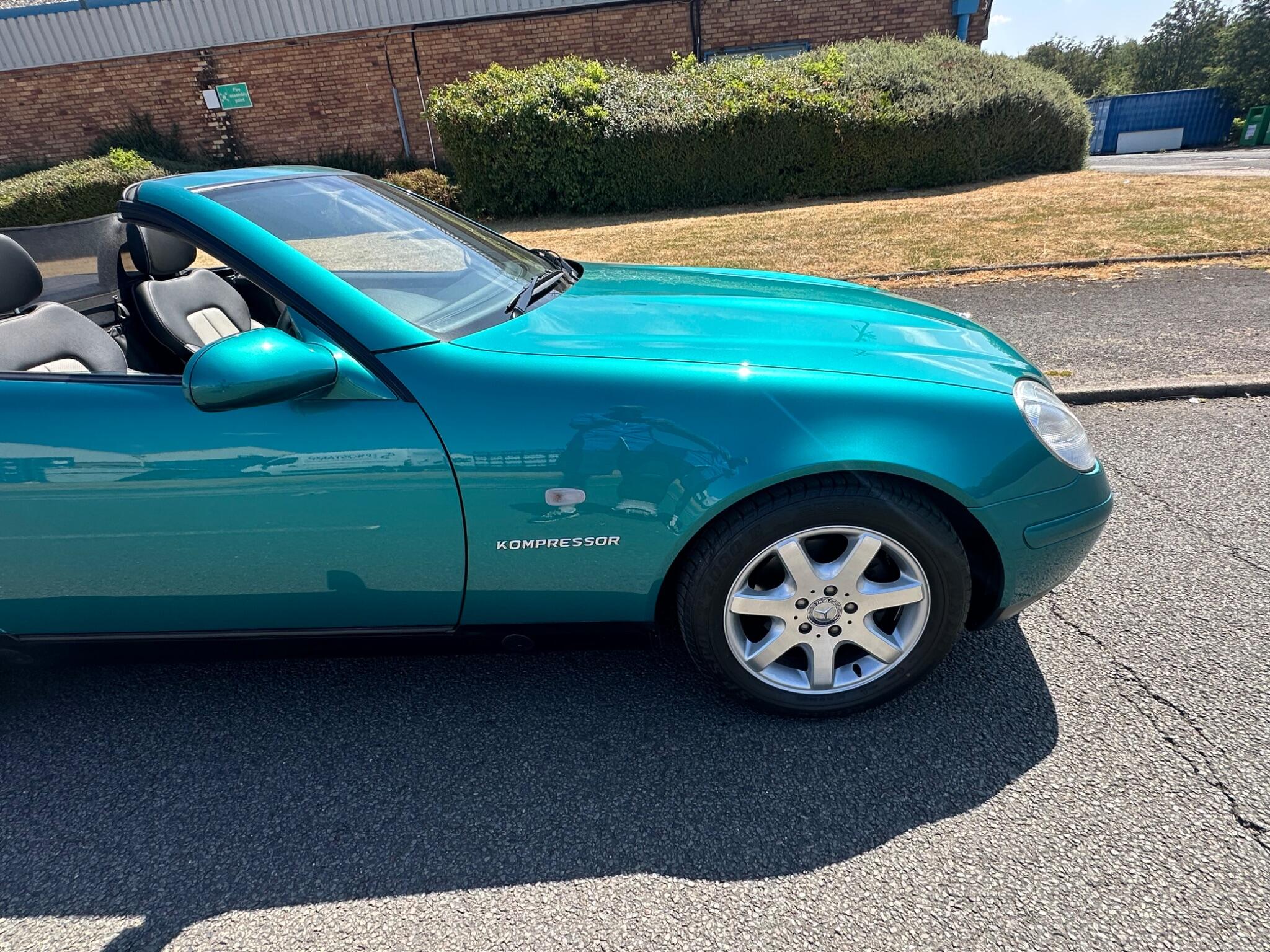 Mercedes-Benz SLK view 39