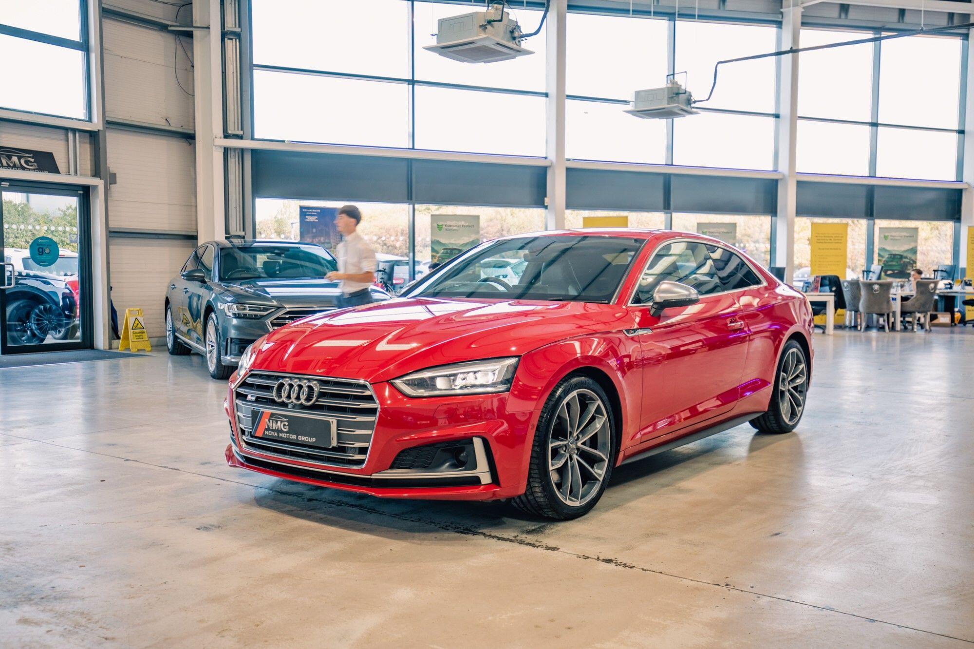 Audi S5 view 26