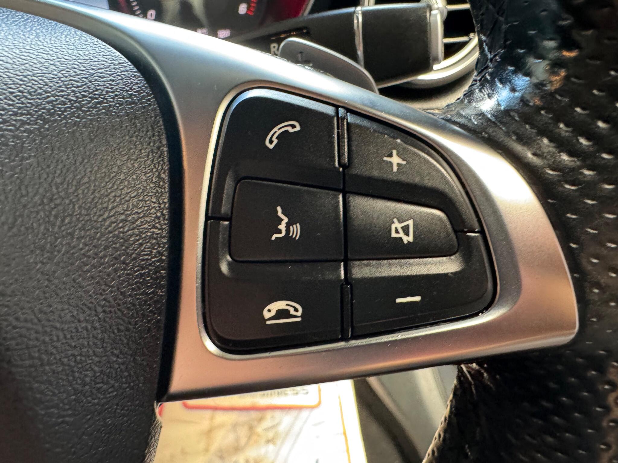 Mercedes-Benz GLC view 24