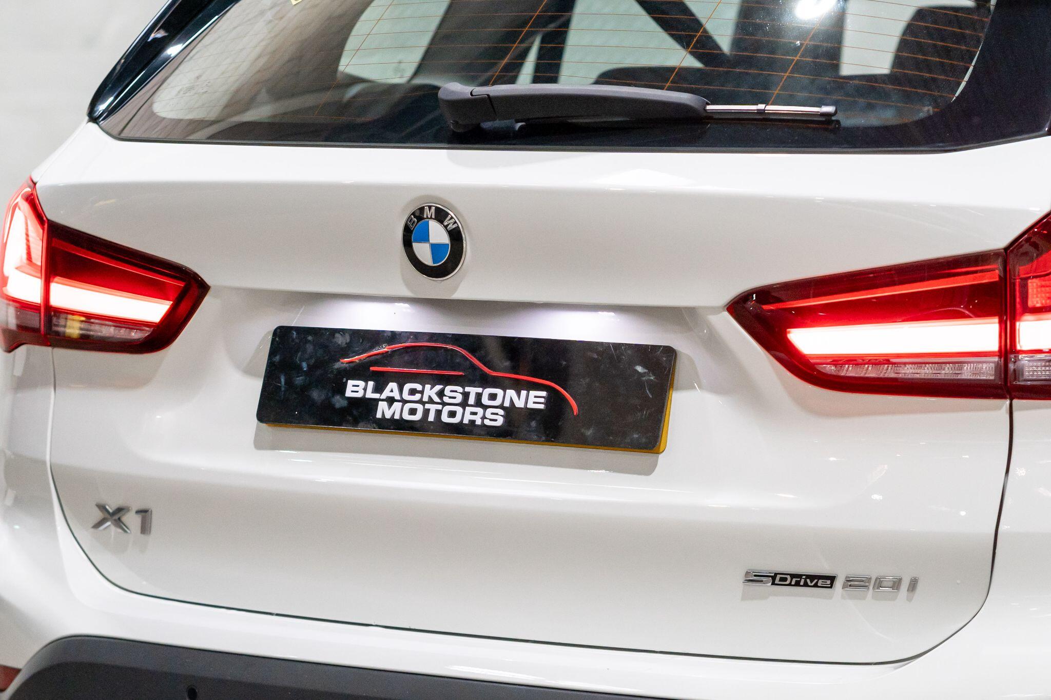 BMW X1 view 13