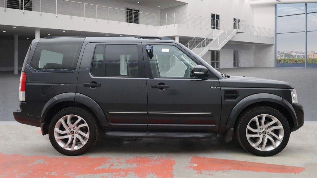 Land Rover Discovery 4 view 8