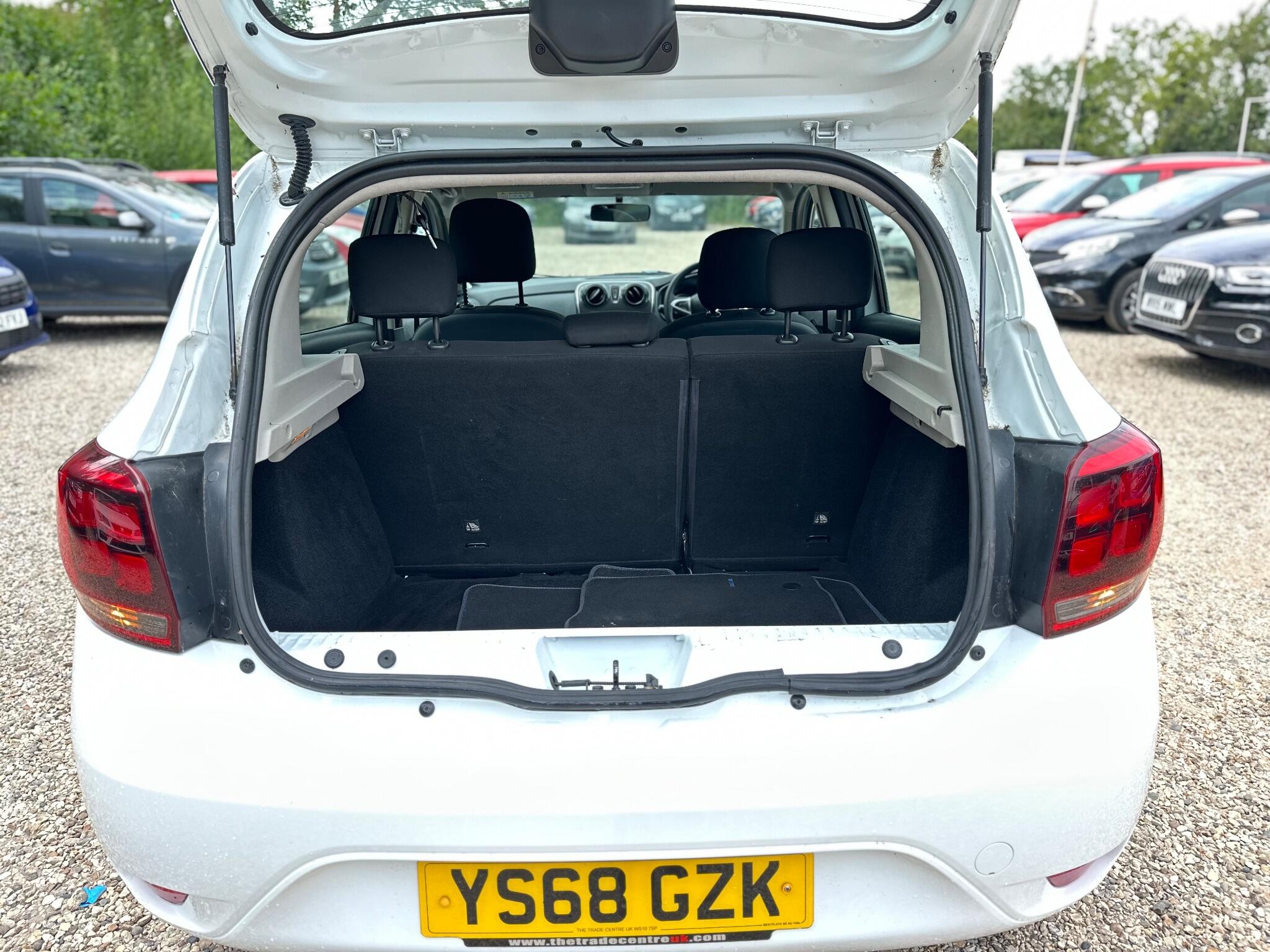 Dacia Sandero view 17