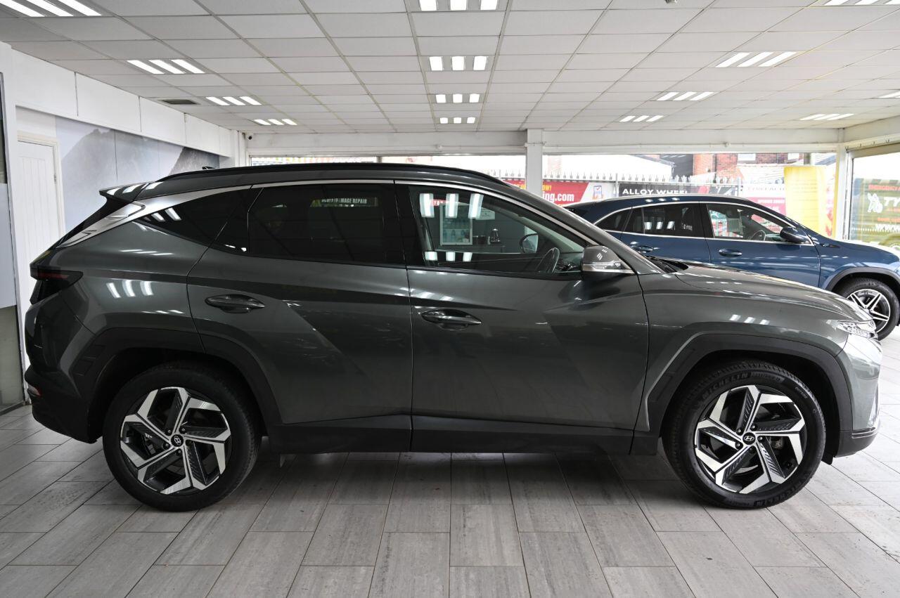 Hyundai Tucson view 3