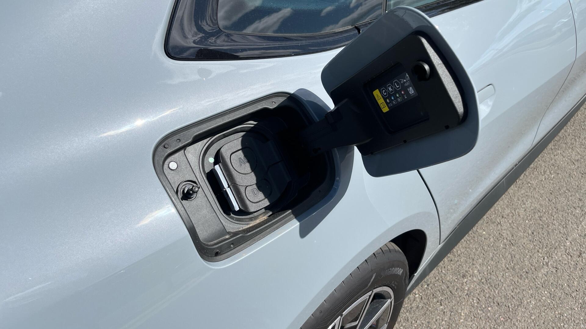 BMW i4 view 29