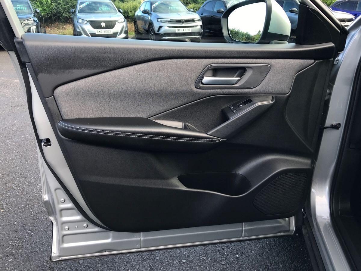 Nissan Qashqai view 16
