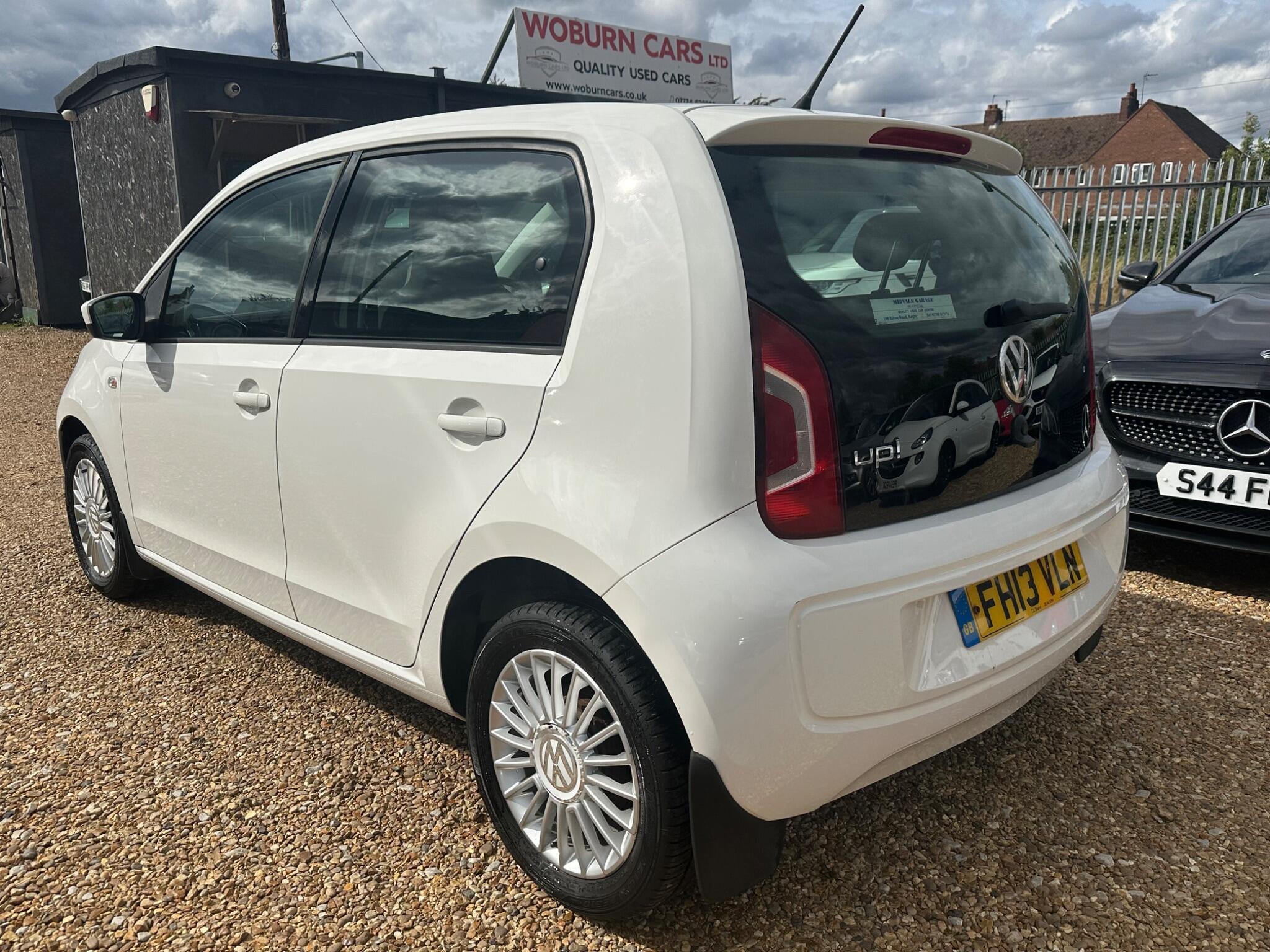 Volkswagen up! view 4
