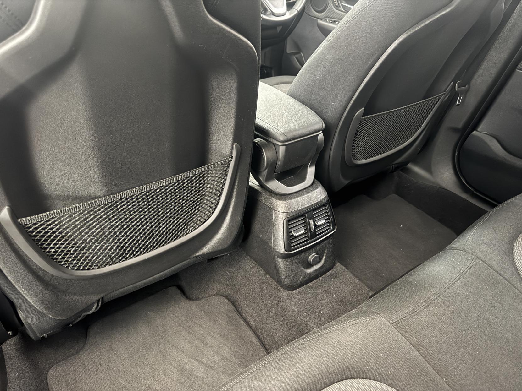 BMW 2 Series Active Tourer view 75