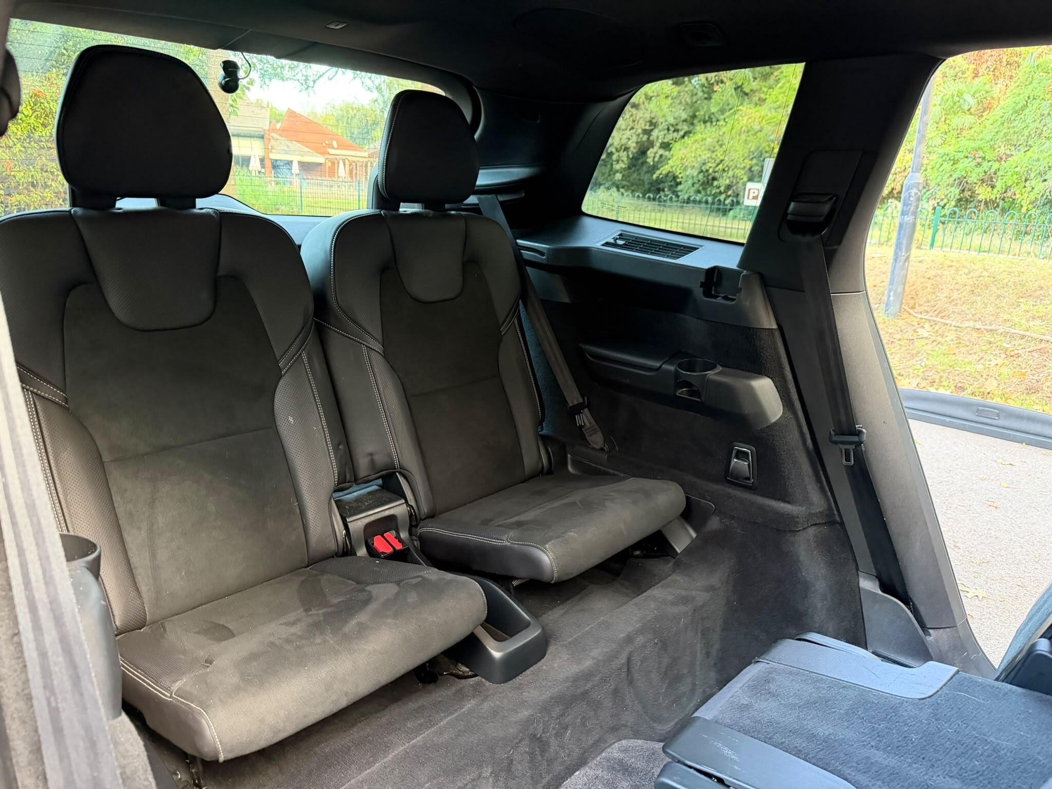 Volvo XC90 view 21