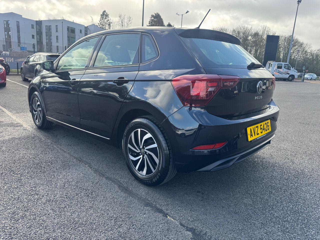Volkswagen Polo view 3