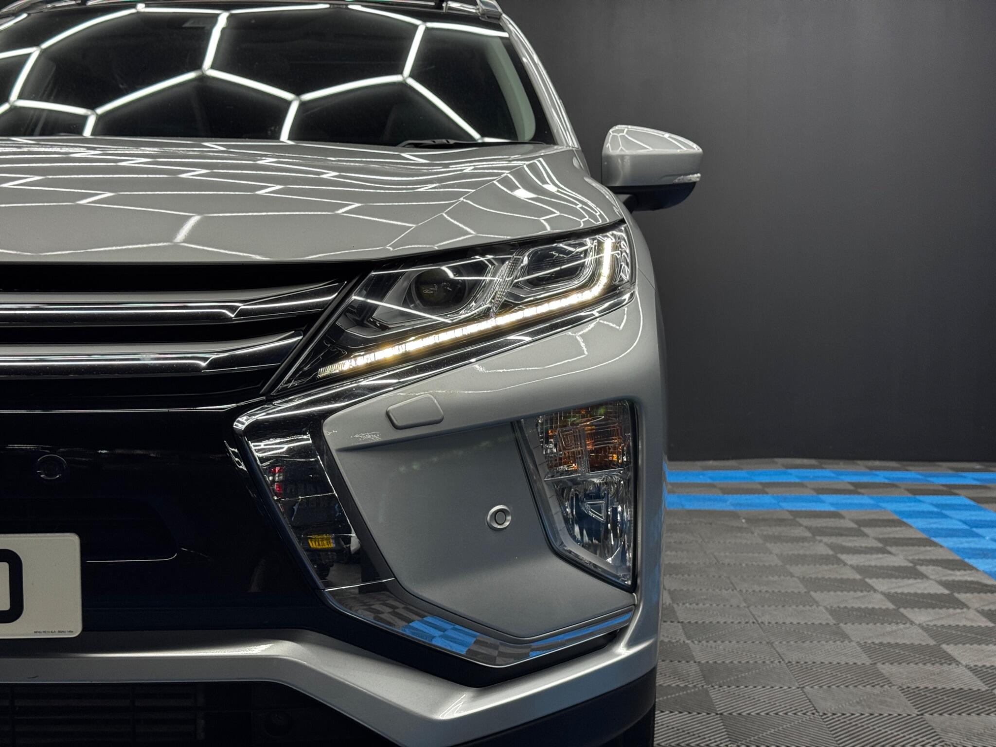 Mitsubishi Eclipse Cross view 42