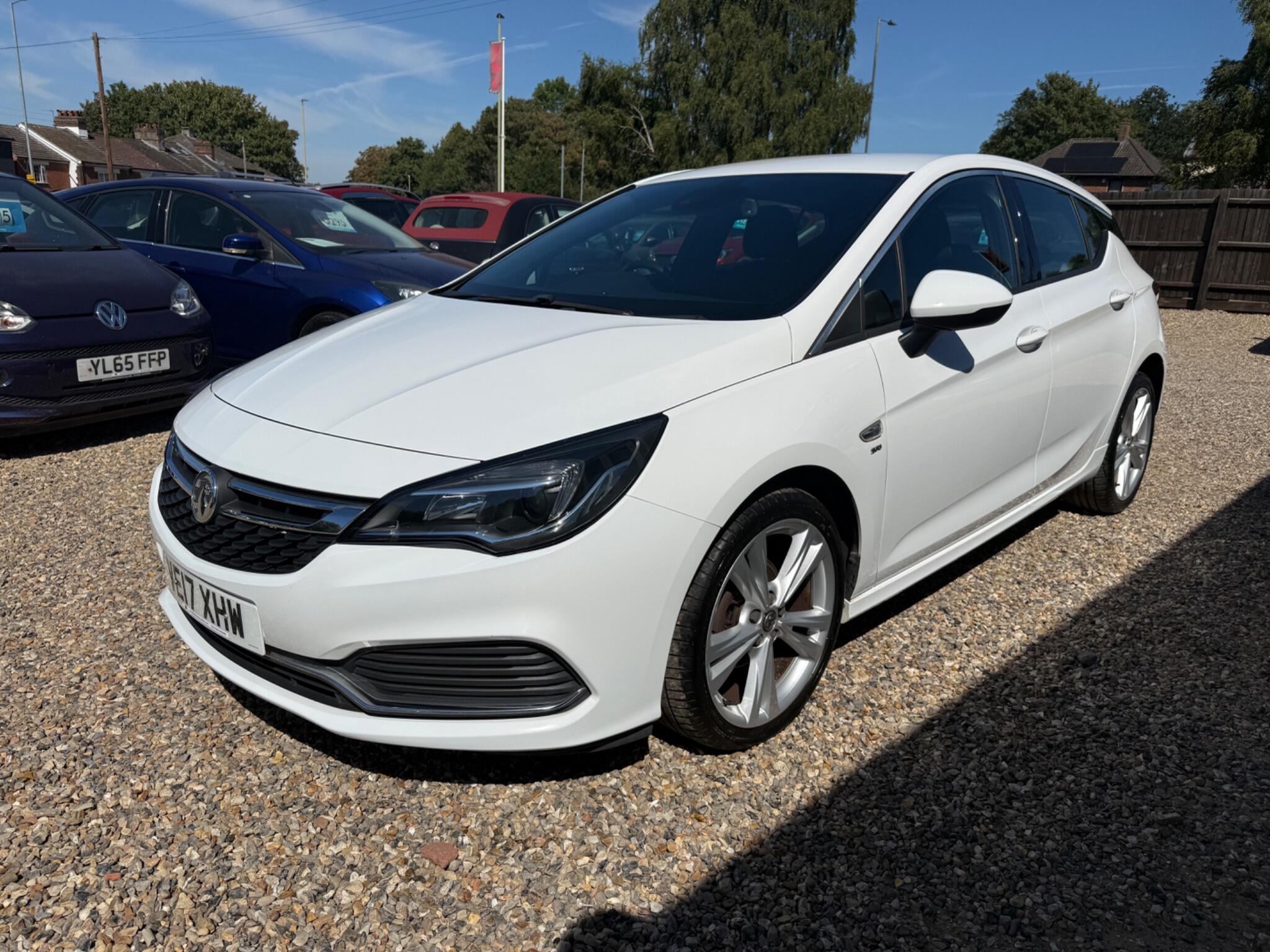 Vauxhall Astra view 7
