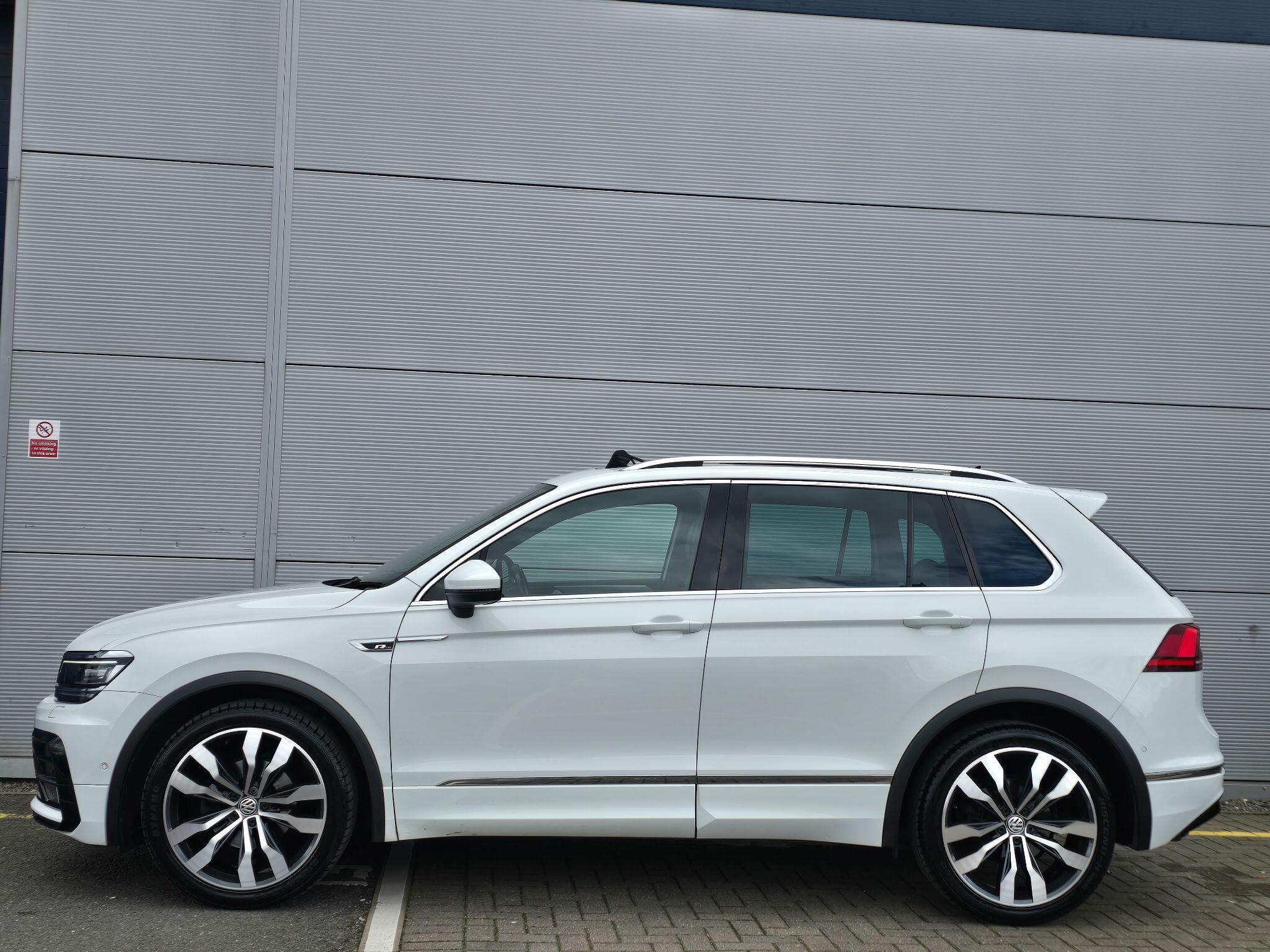 Volkswagen Tiguan view 8