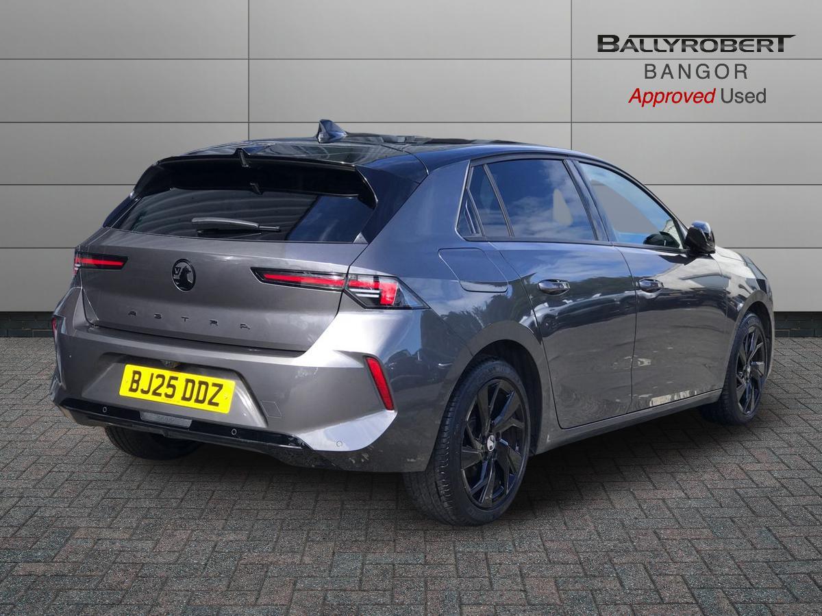Vauxhall Astra view 15