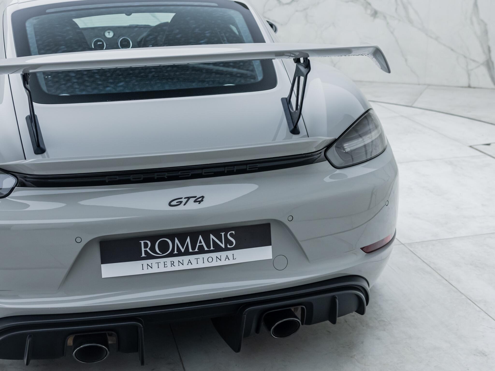 Porsche Cayman view 31
