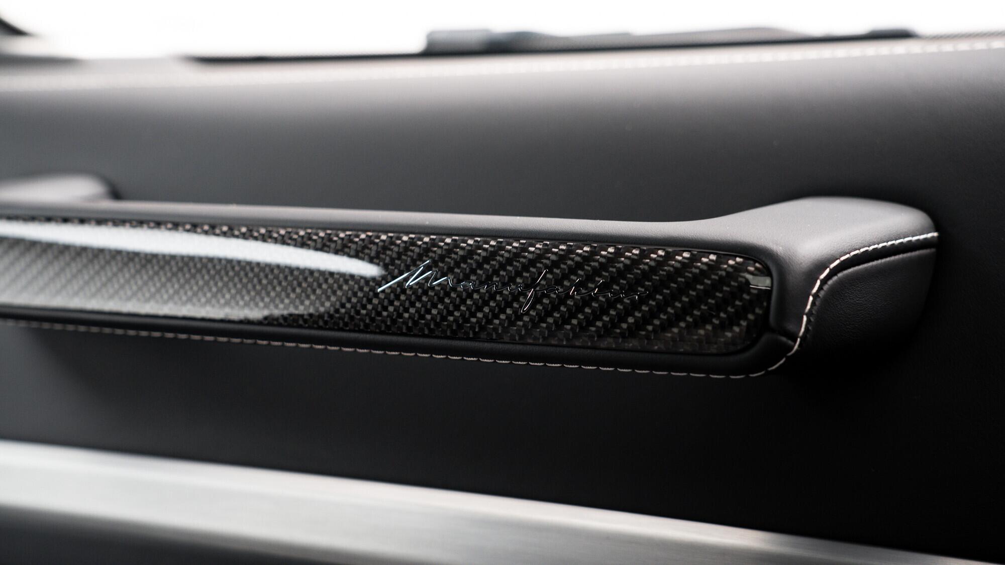 Mercedes-Benz G Class view 63