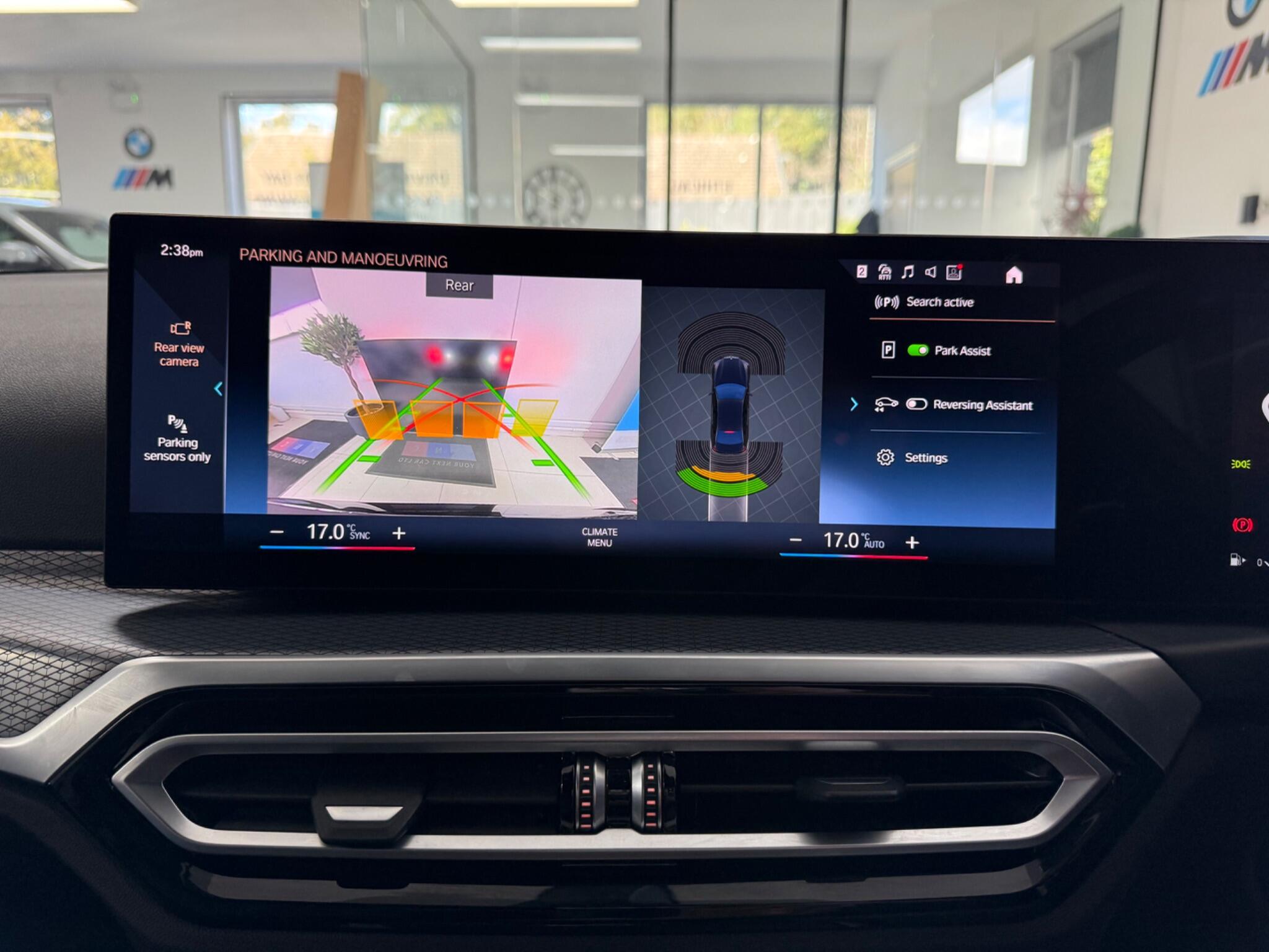 BMW 3 Series view 6